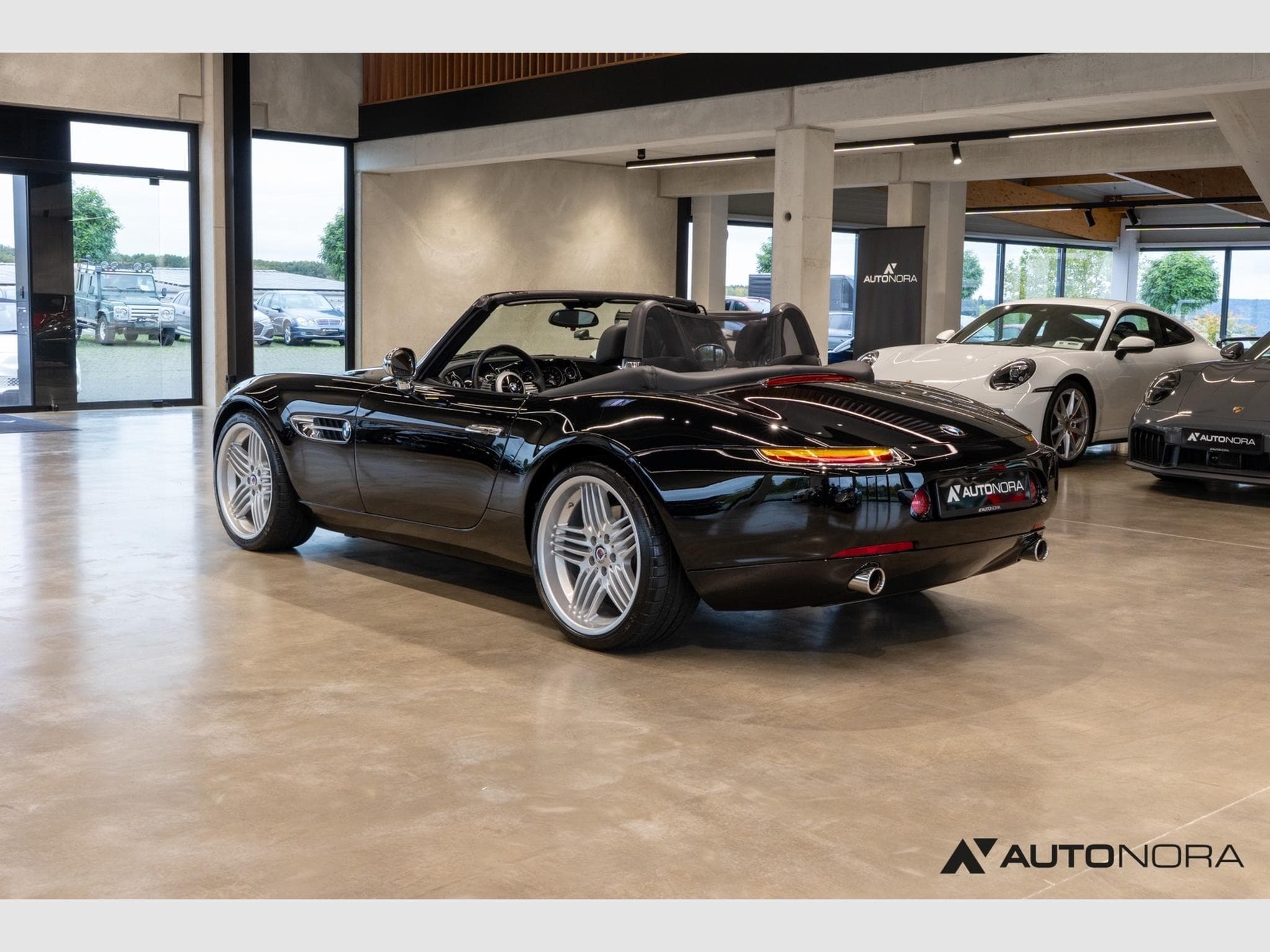 BMW Z8 Roadster (2002) - Photo 2