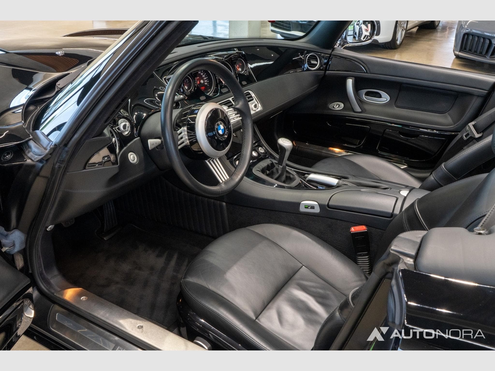 BMW Z8 Roadster (2002) - Photo 12