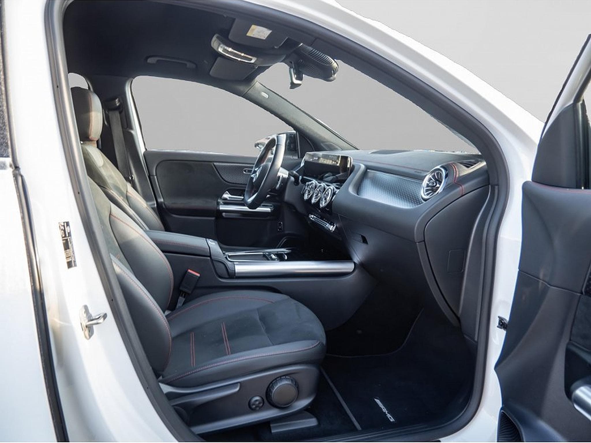 Mercedes EQA (2025) - Photo 2