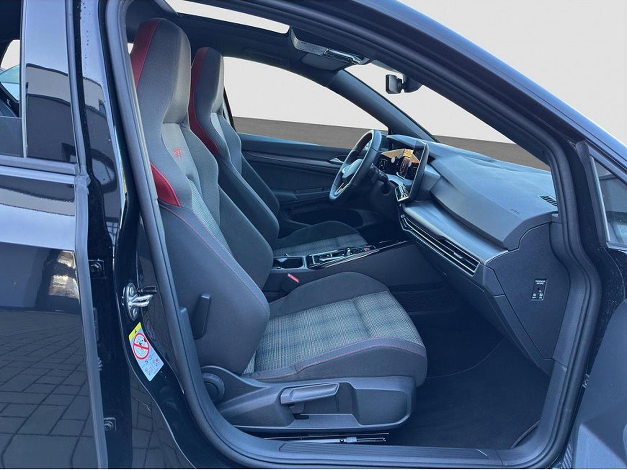 VW Golf (2025) - Foto 12