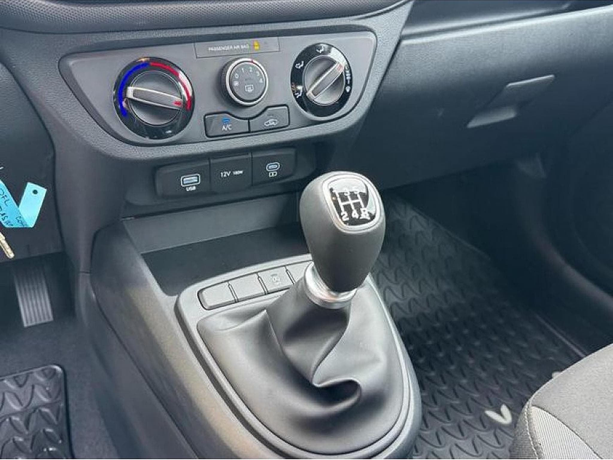 Hyundai i10 (2025) - Photo 15