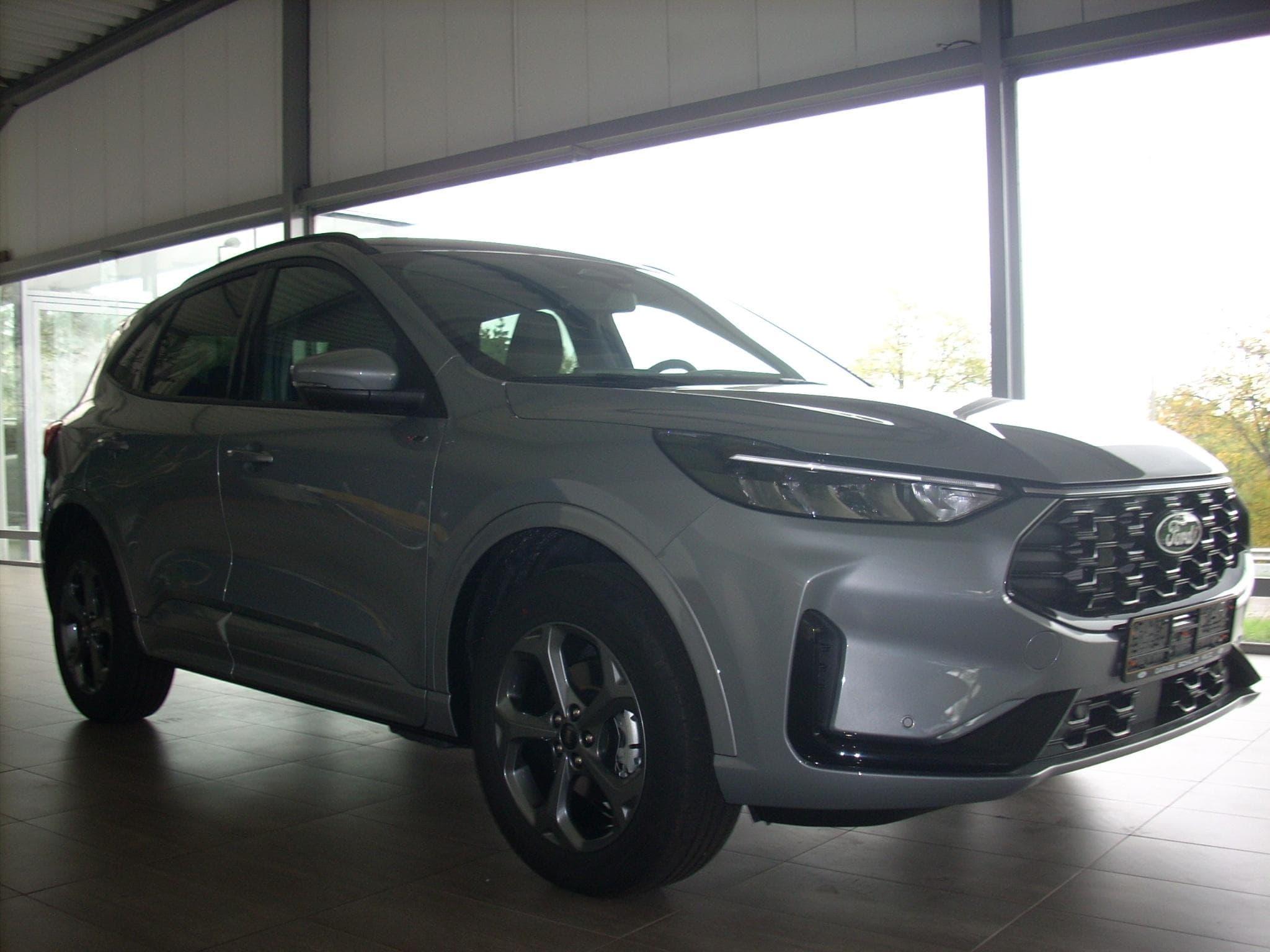 Ford Kuga ST-LINE (2025) - Photo 1