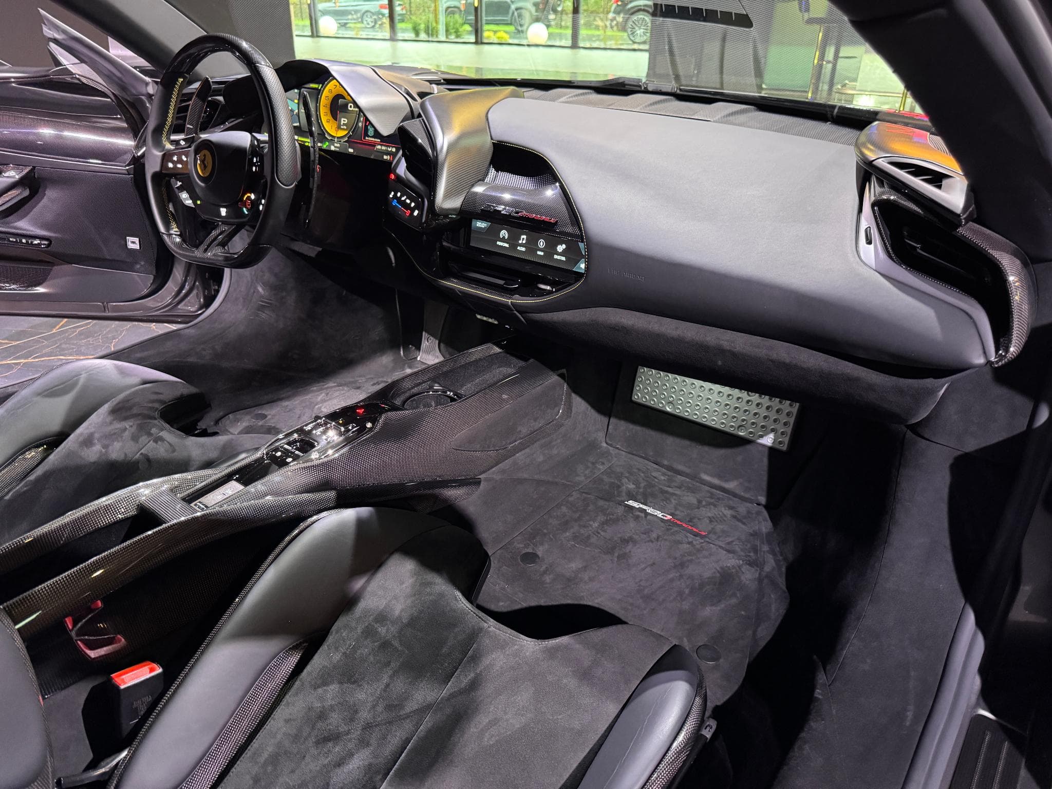 Ferrari SF90 Assetto Fiorano (2021) - Photo 5