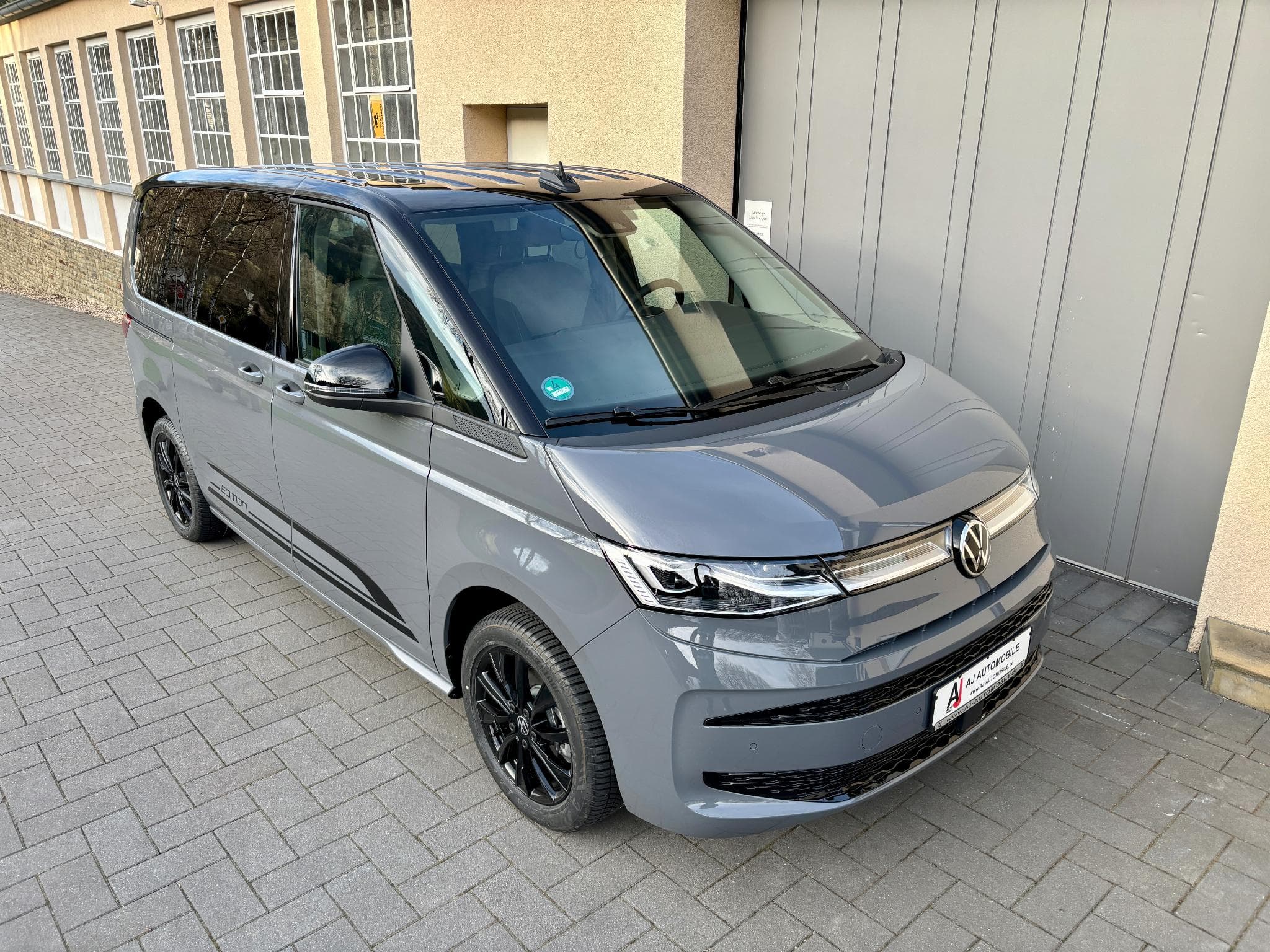 VW Multivan 1.5 Edition (2024) - Photo 2