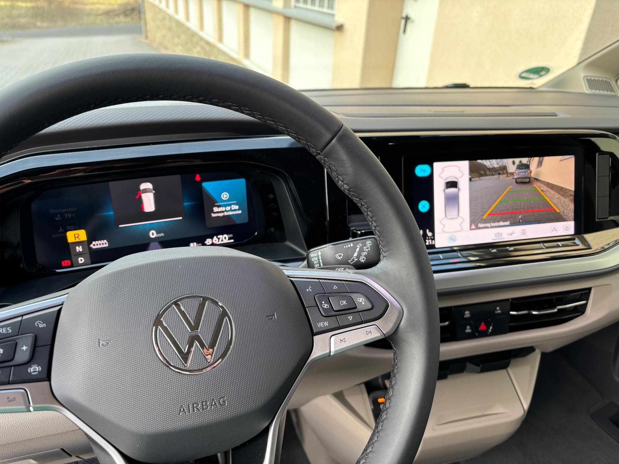 VW Multivan 1.5 Edition (2024) - Photo 16