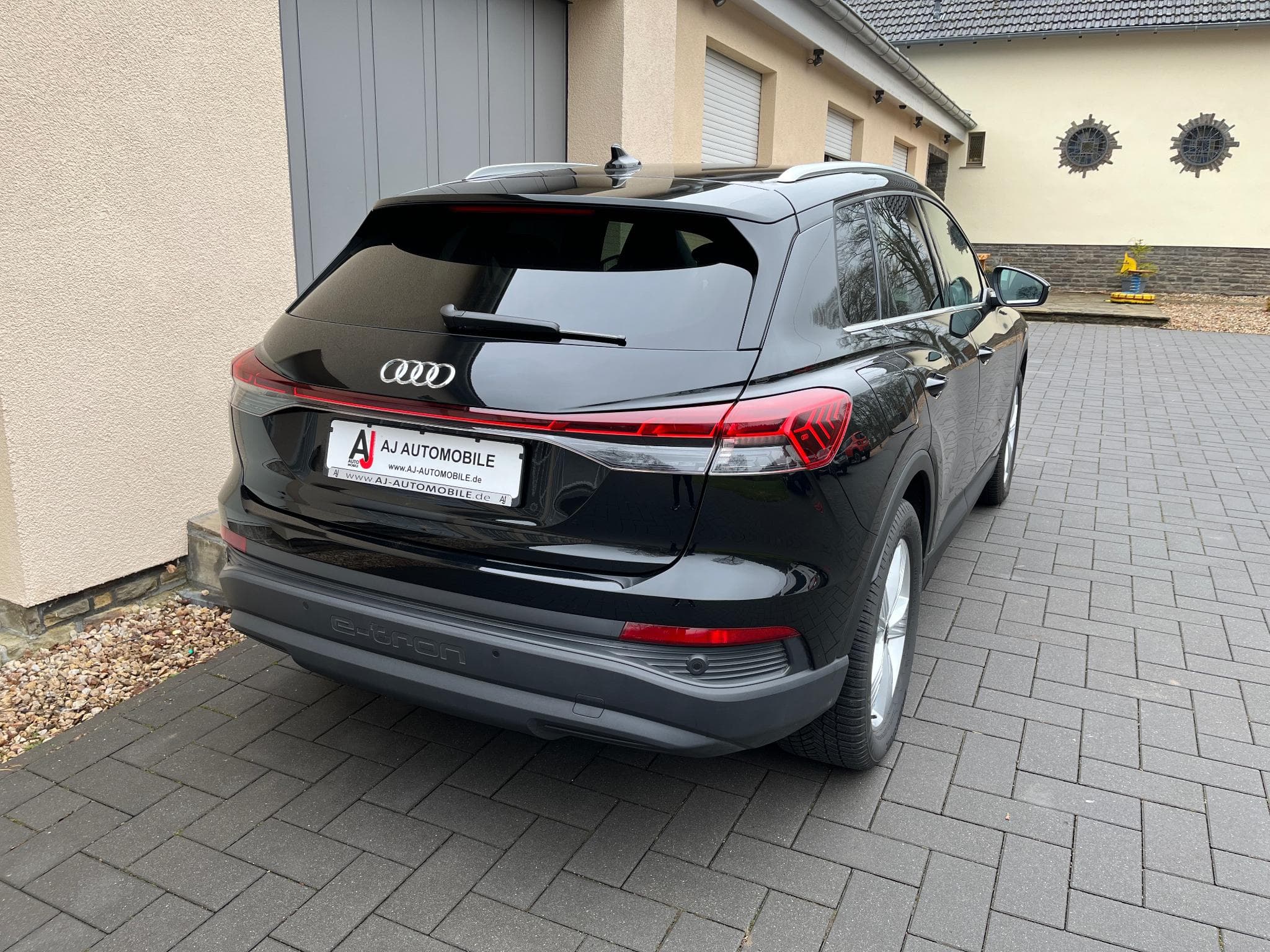 Audi Q4 e-tron 40 (2022) - Foto 4