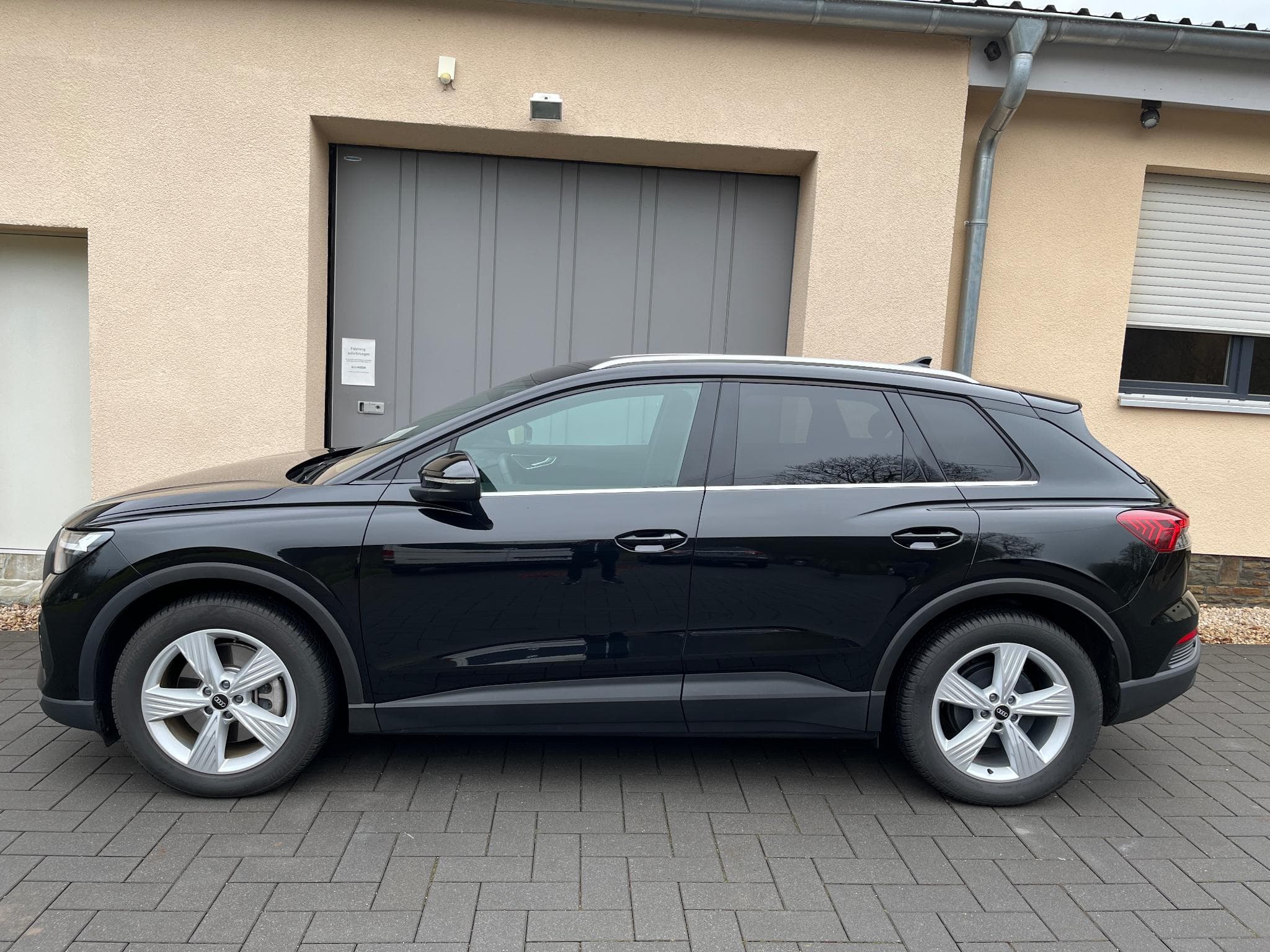 Audi Q4 e-tron 40 (2022) - Foto 6