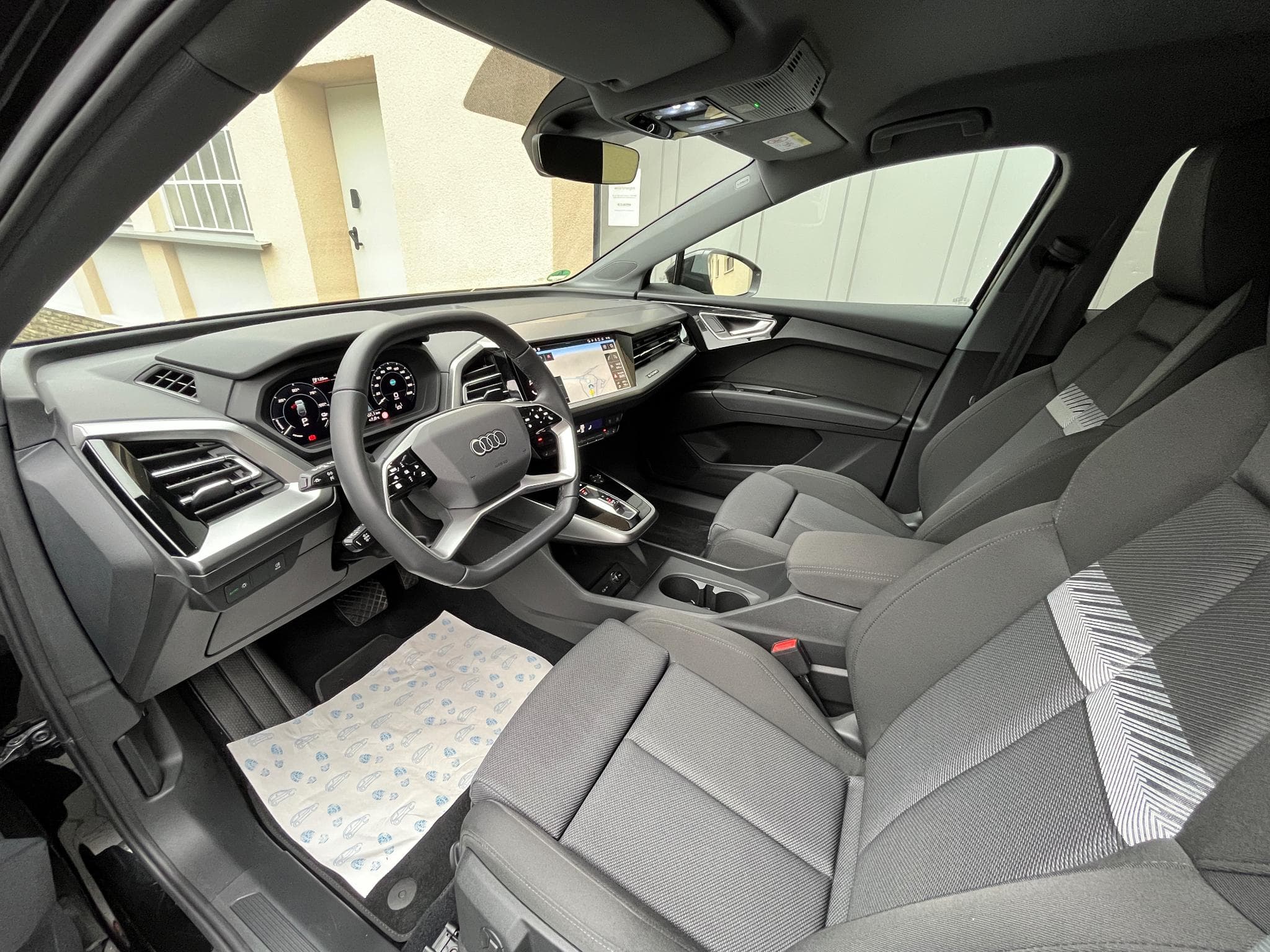 Audi Q4 e-tron 40 (2022) - Foto 12