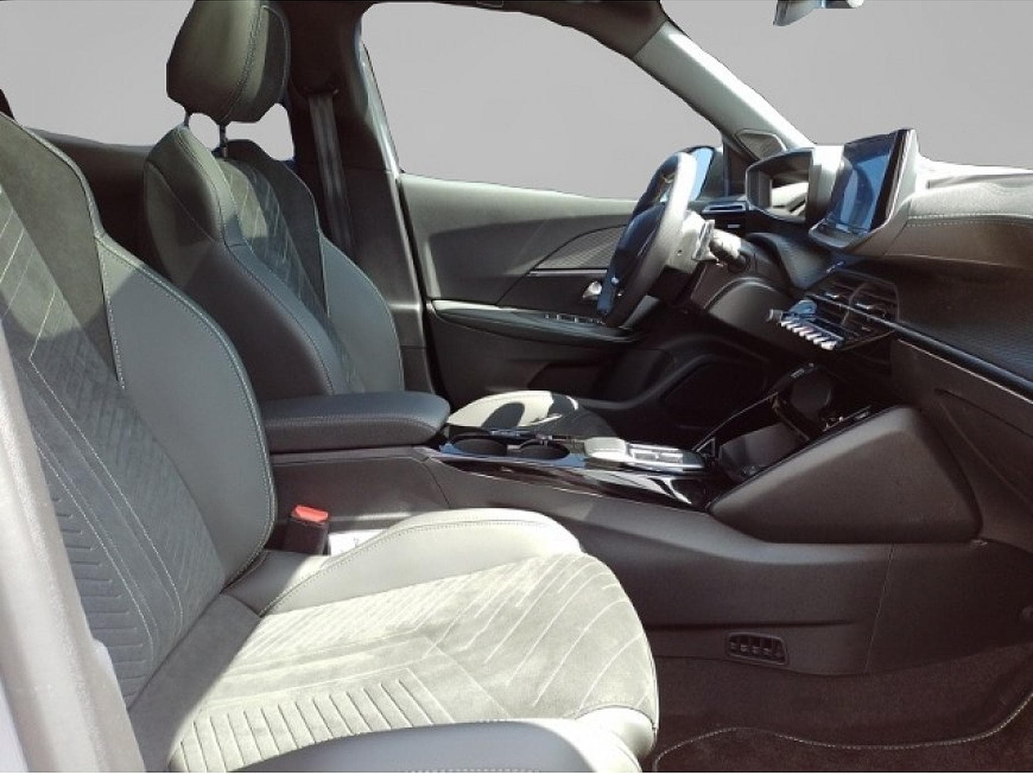 Peugeot 2008 (2025) - Photo 7