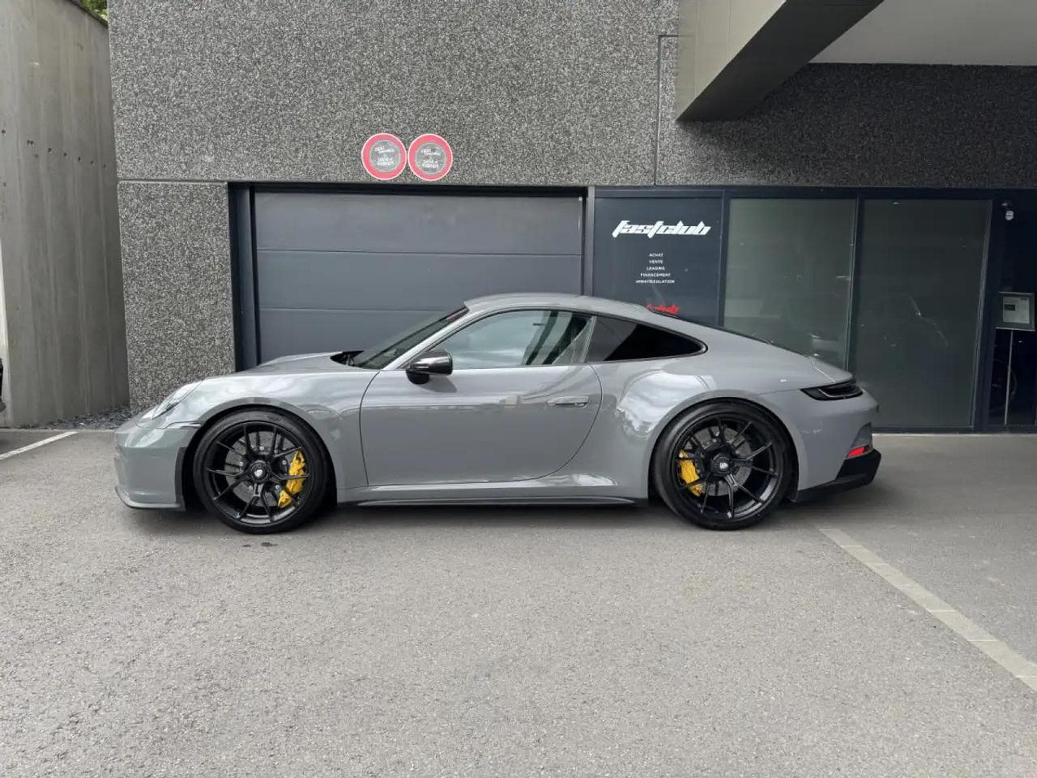 Porsche 911 (2023) - Photo 2