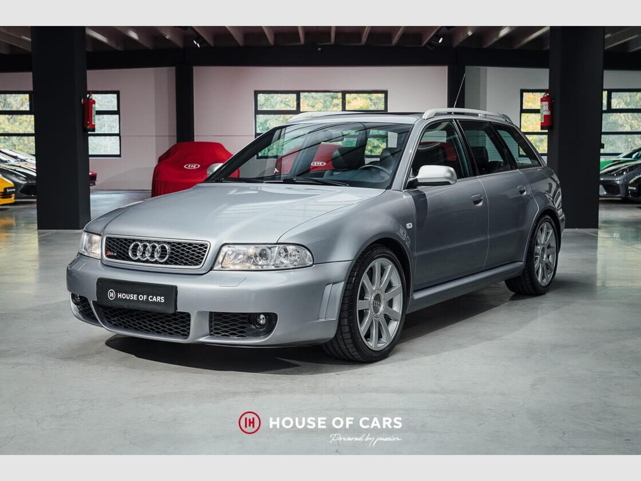 Audi RS4 B5 AVANT AVUS SILVER METALLIC - FULL AUDI HISTORY (2001) - Foto 2
