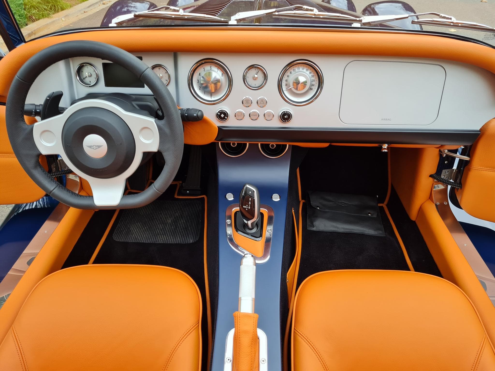 Morgan Plus 4 Plus Four (2025) - Photo 6