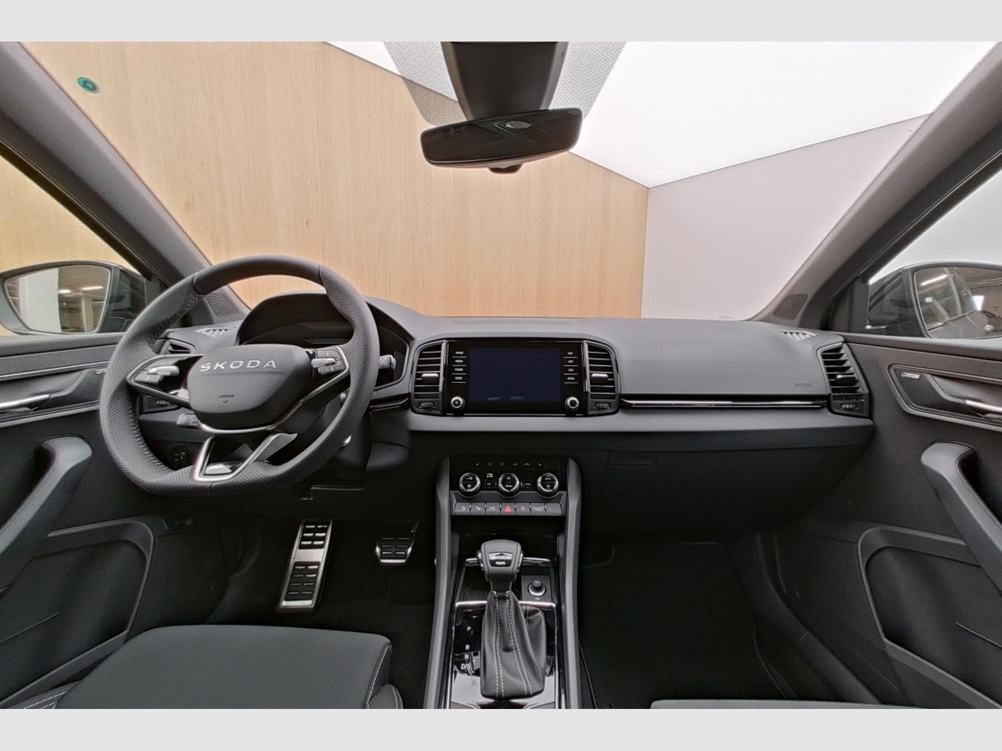 Skoda Karoq Sportline 2.0 TDI 4X4 DSG 110 KW (2026) - Foto 4