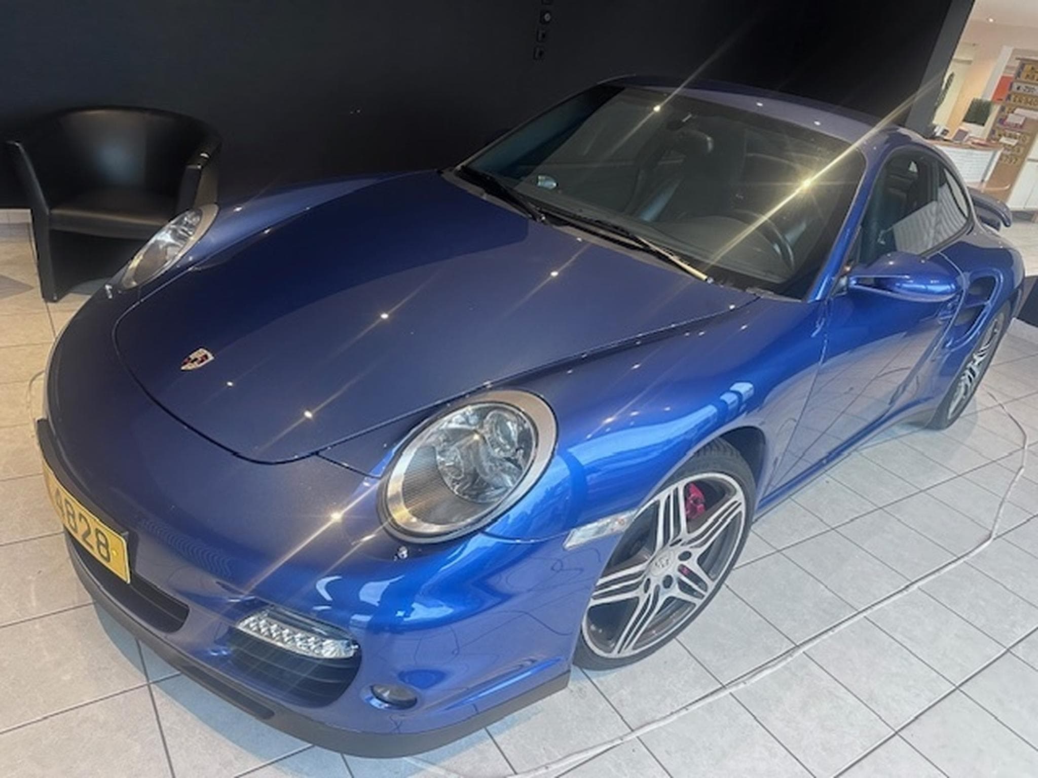 Porsche 911 Turbo Model 997 Phase 1 (2007) - Photo 1