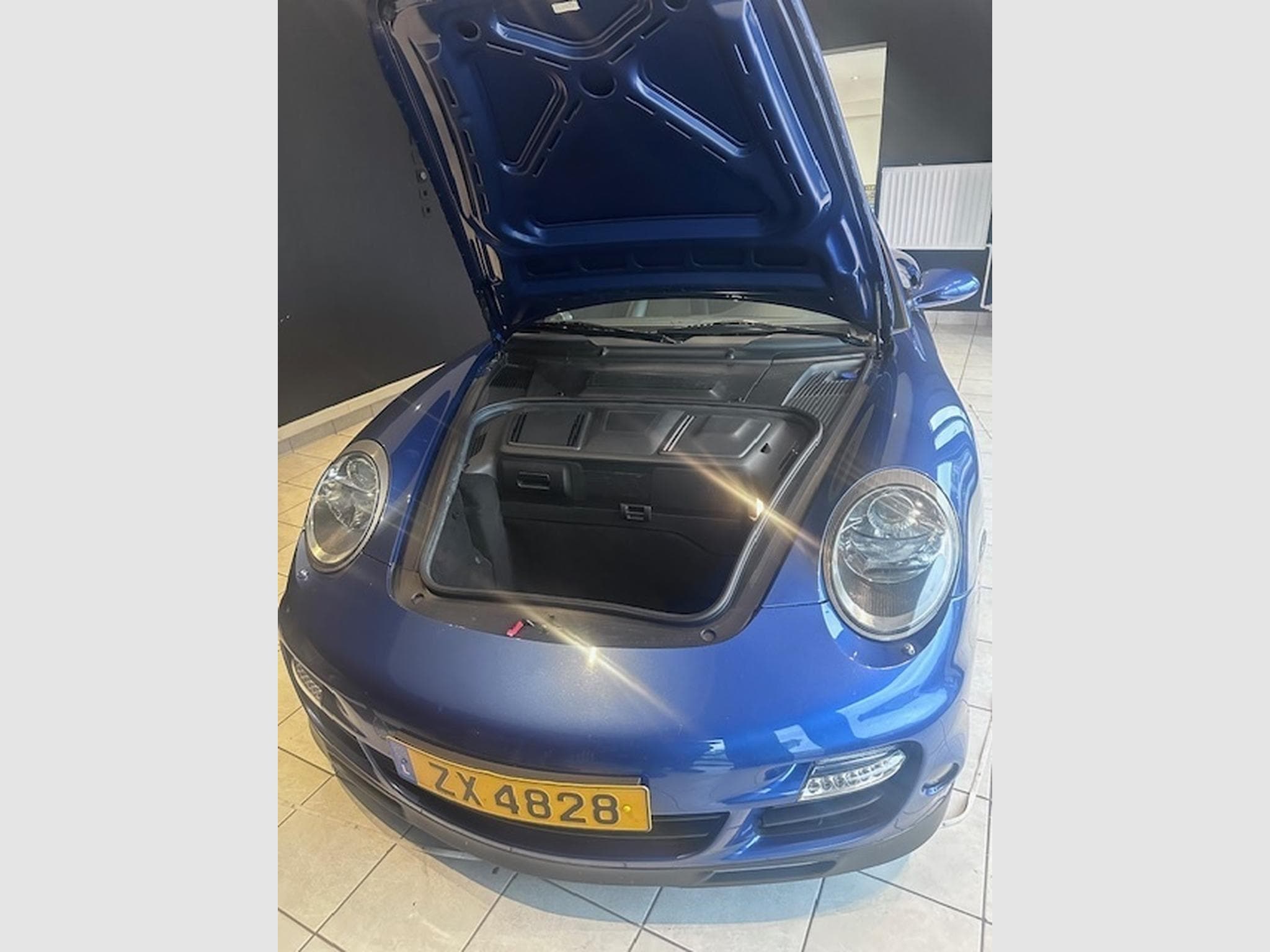 Porsche 911 Turbo Model 997 Phase 1 (2007) - Photo 4