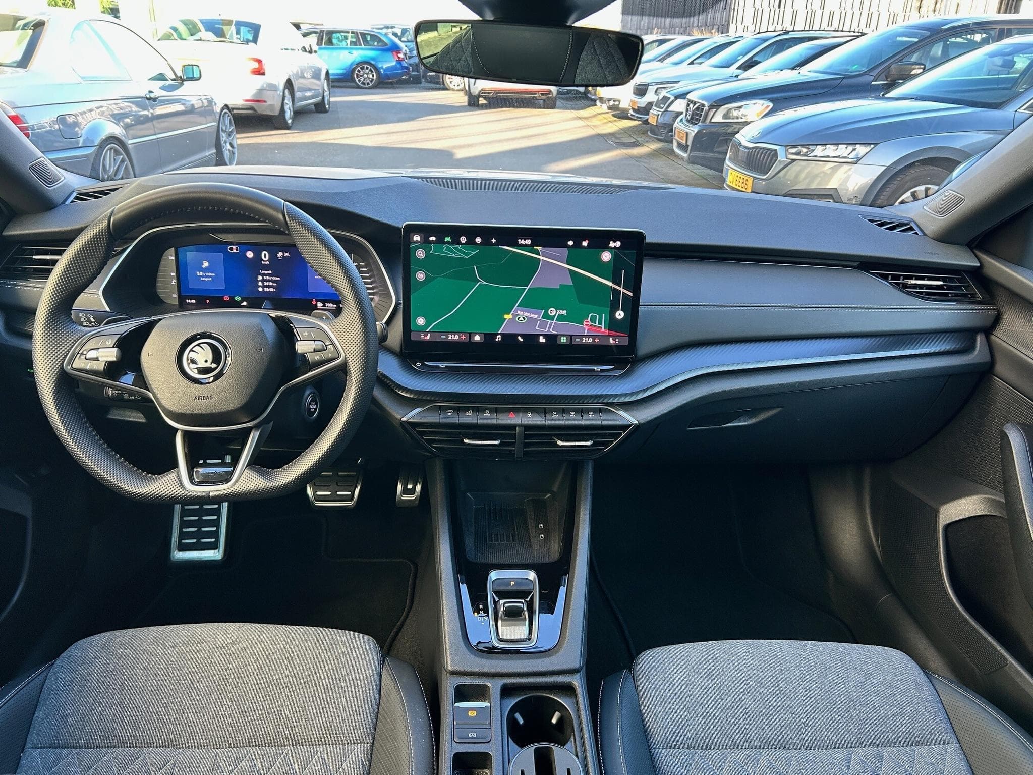 Skoda Octavia Sportline 2.0 TDI DSG7 (2024) - Photo 6