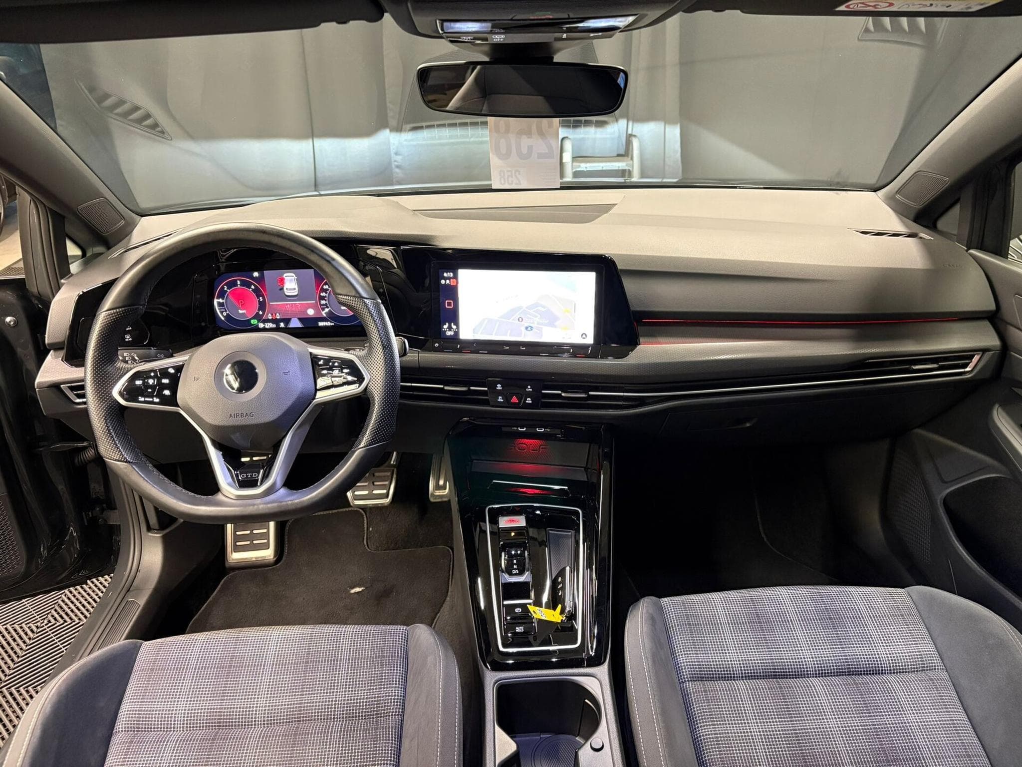 VW Golf GTD 2.0 TDI 200 CAMERA/ATTELAGE/ACC (2022) - Foto 13