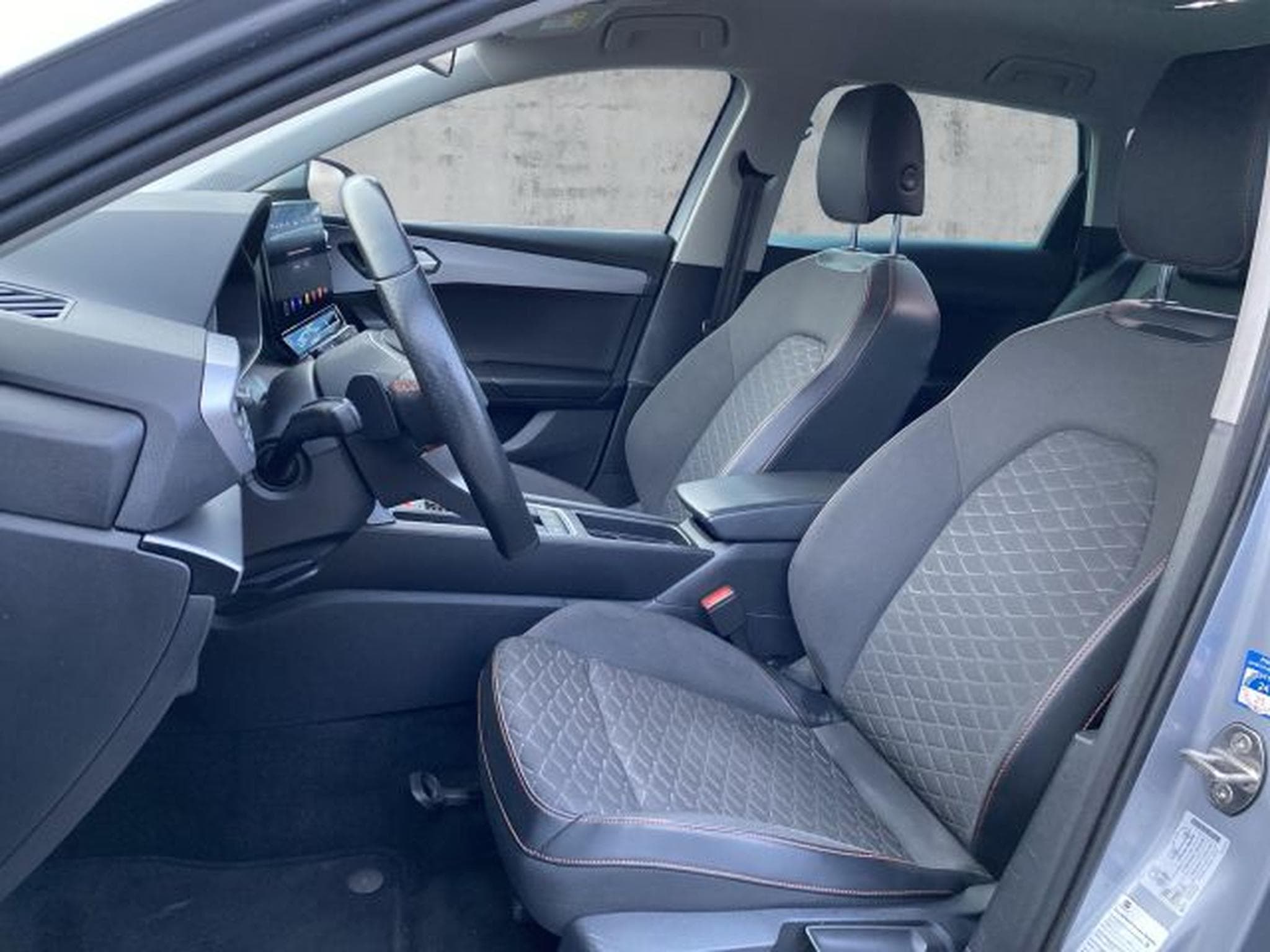 Seat Leon Leon 2.0 TDI DSG FR-Line Sportpaket NAVI LED SHZ (2022) - Foto 11