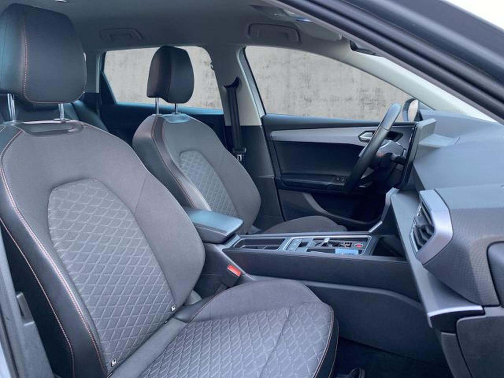 Seat Leon Leon 2.0 TDI DSG FR-Line Sportpaket NAVI LED SHZ (2022) - Foto 13