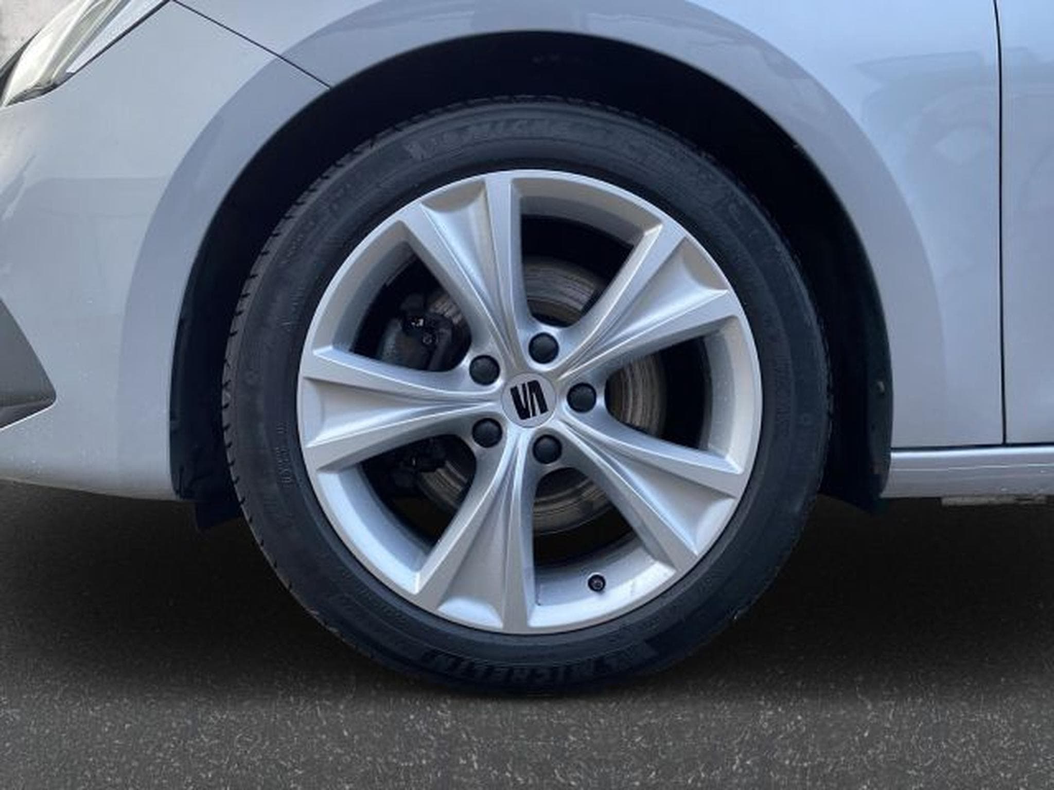 Seat Leon Leon 2.0 TDI DSG FR-Line Sportpaket NAVI LED SHZ (2022) - Foto 9