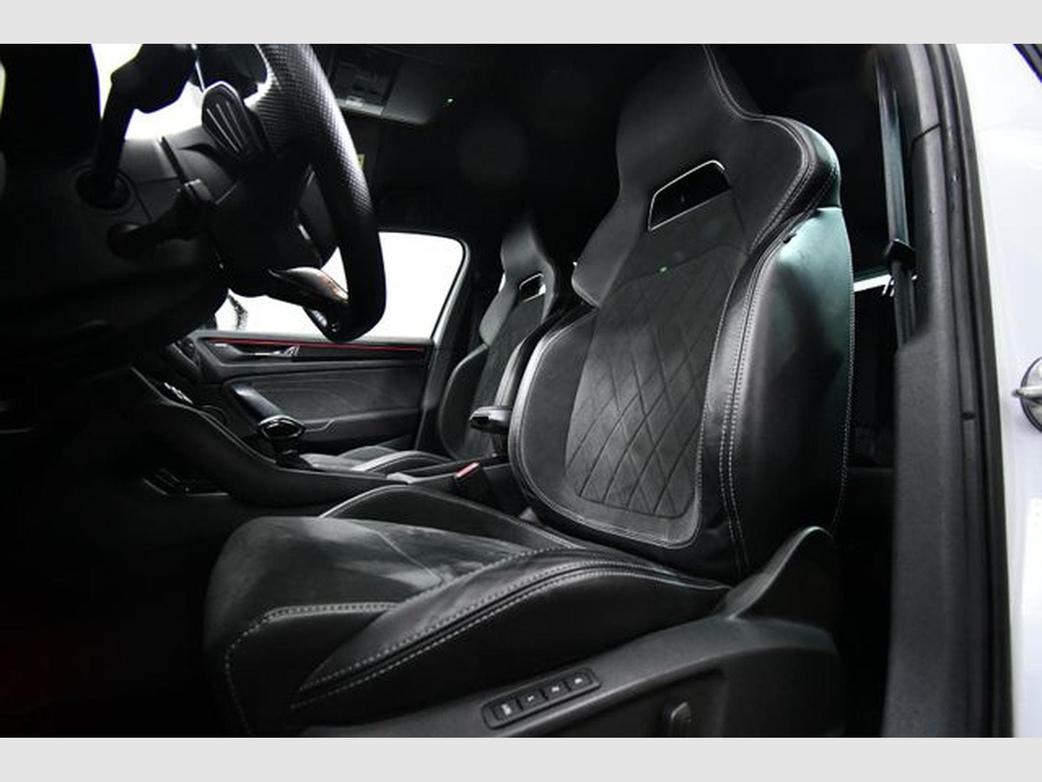 Skoda Kodiaq Kodiaq Sportline 4x4, Stand-Hzg., AHK, 19", Cant (2023) - Photo 6