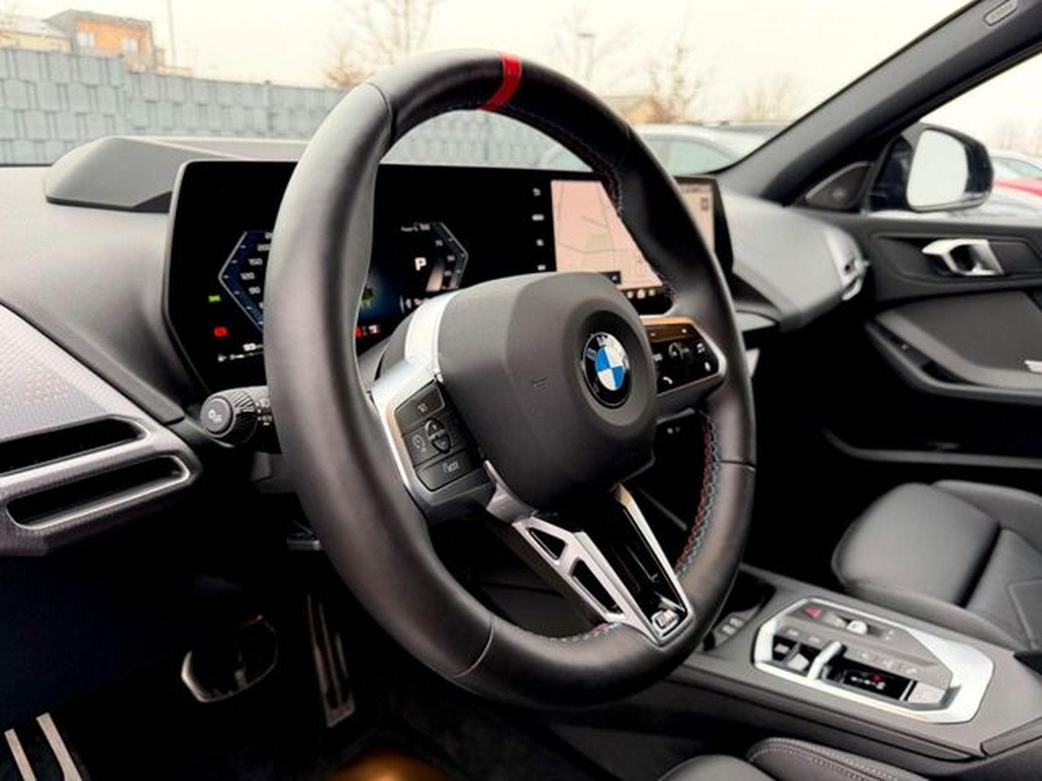 BMW M135 M135 xDrive /LED/HUD/H&amp;K/CAM/GARANTIE/ (2024) - Photo 10
