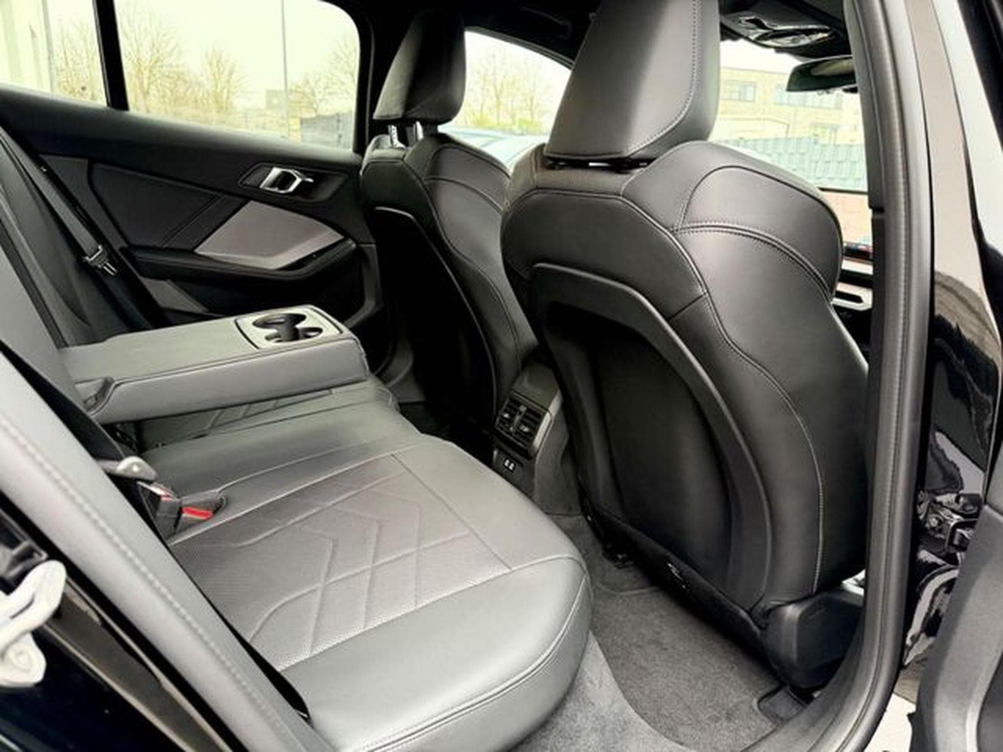 BMW M135 M135 xDrive /LED/HUD/H&amp;K/CAM/GARANTIE/ (2024) - Photo 15