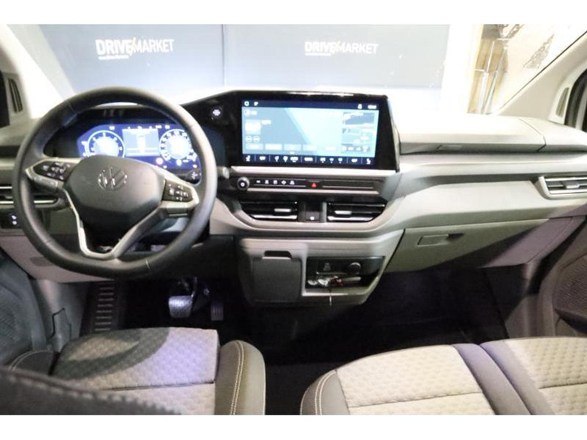 VW T7 STYLE COURT A8 (2025) - Photo 2
