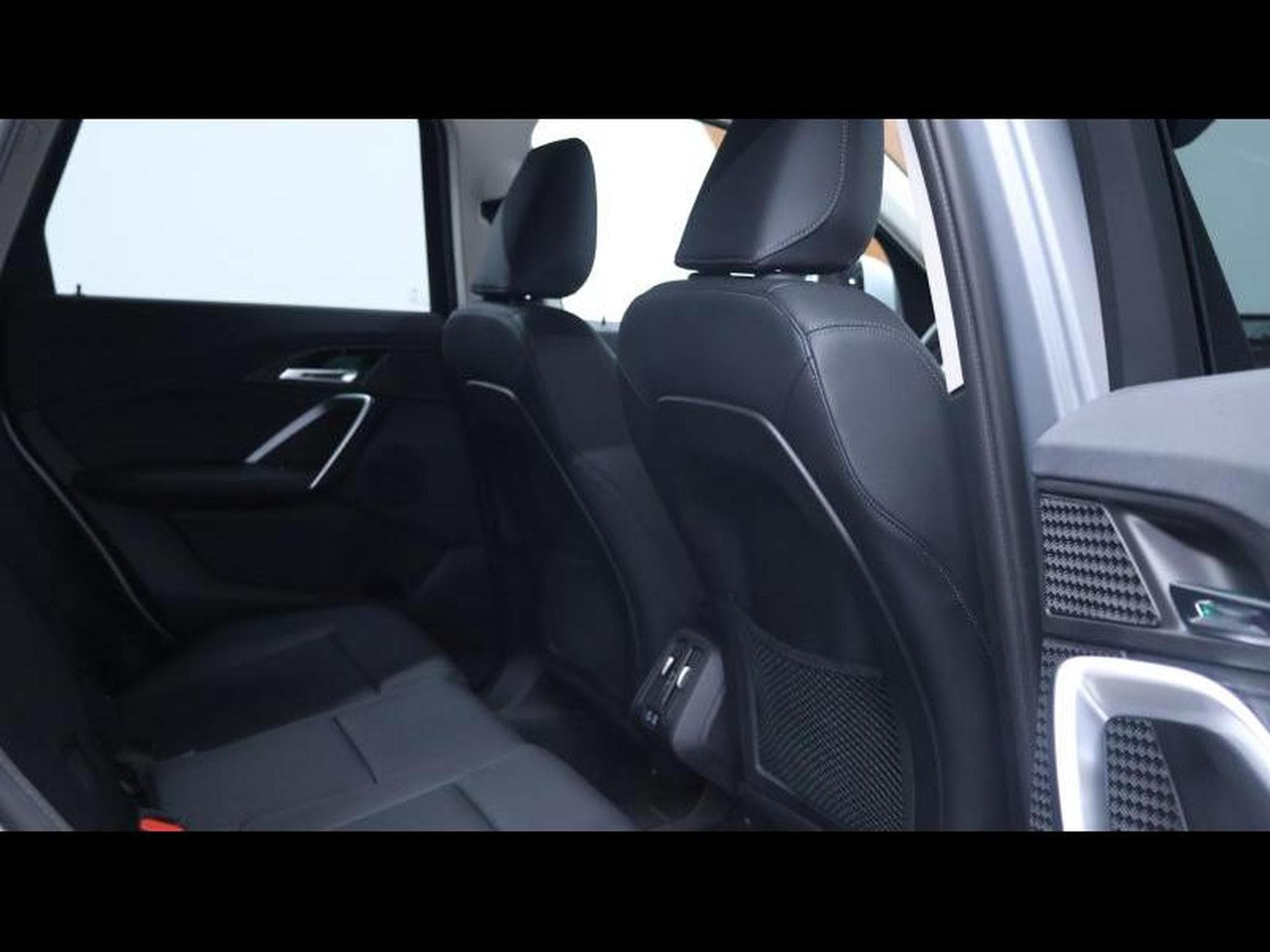 BMW X1 sDrive18i xLine (2022) - Photo 12