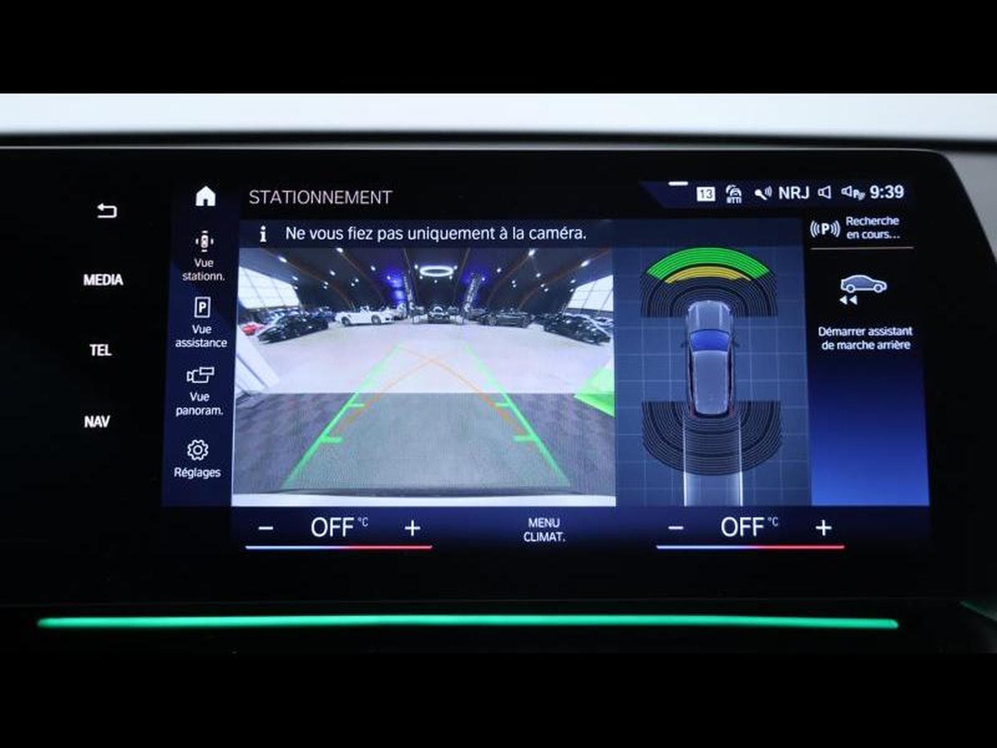 BMW X1 sDrive18i xLine (2022) - Photo 20