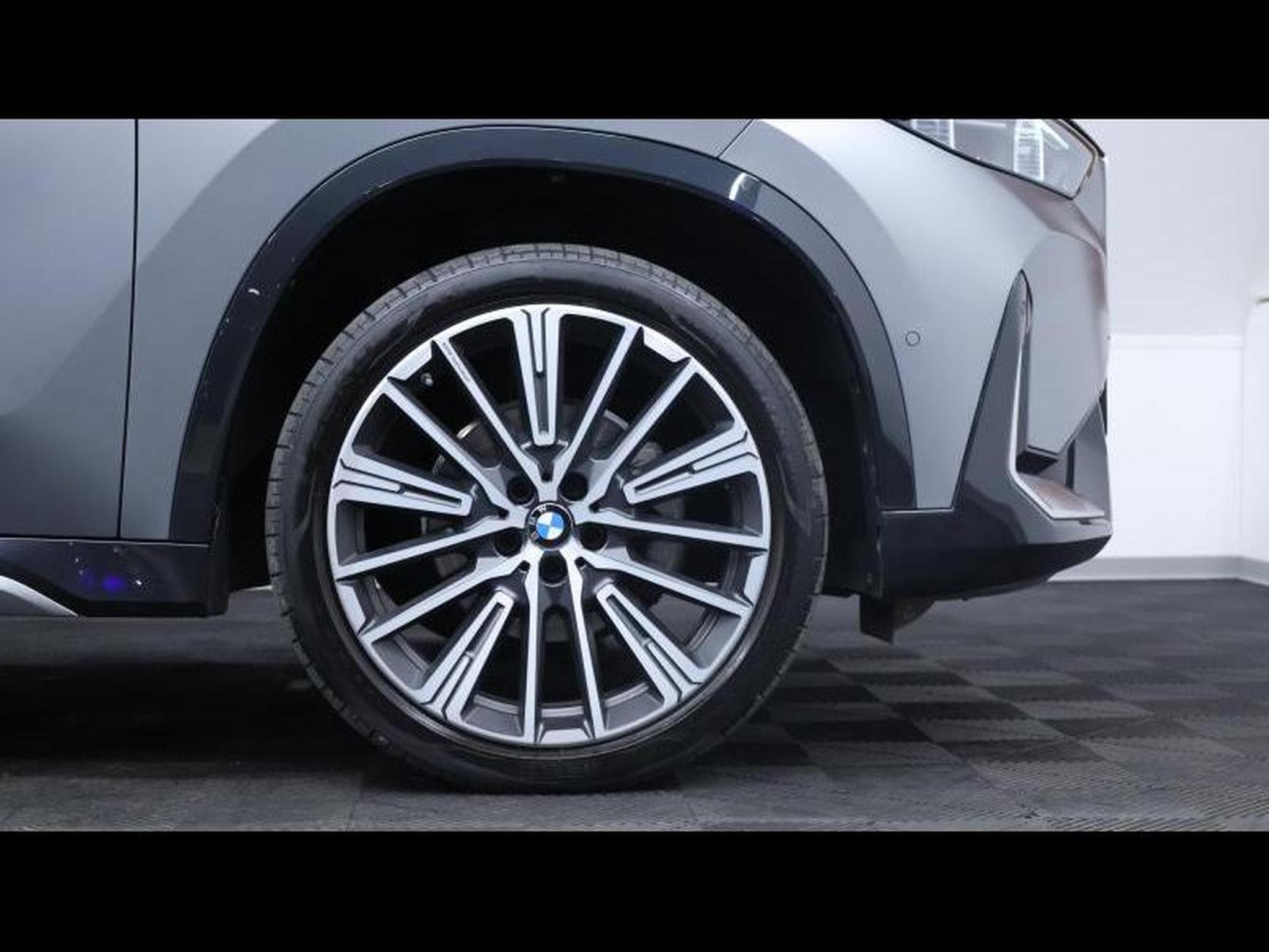 BMW X1 sDrive18i xLine (2022) - Photo 9