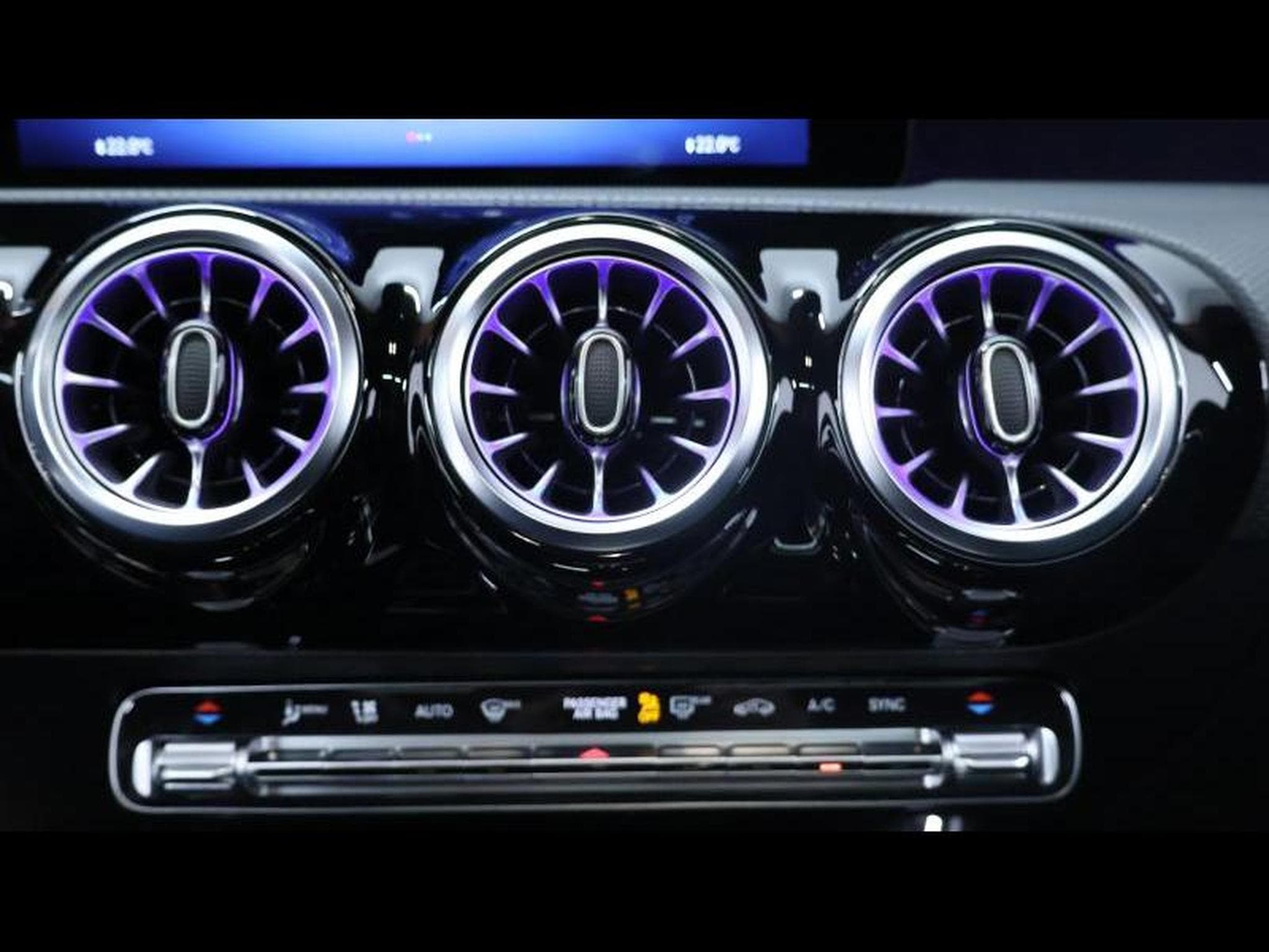 Mercedes A 180 AMG Line 7g-DCT (2024) - Photo 18