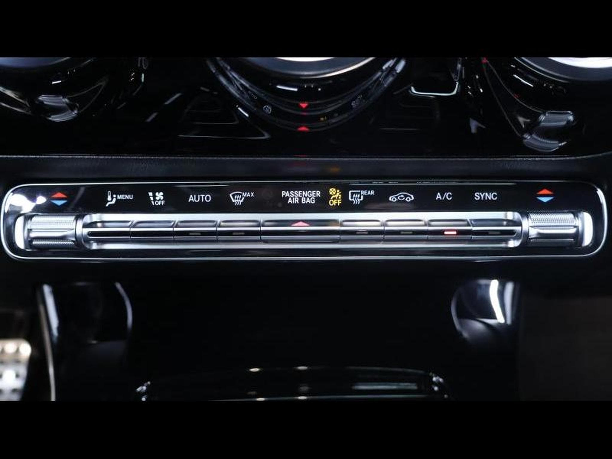 Mercedes A 180 AMG Line 7g-DCT (2024) - Photo 22