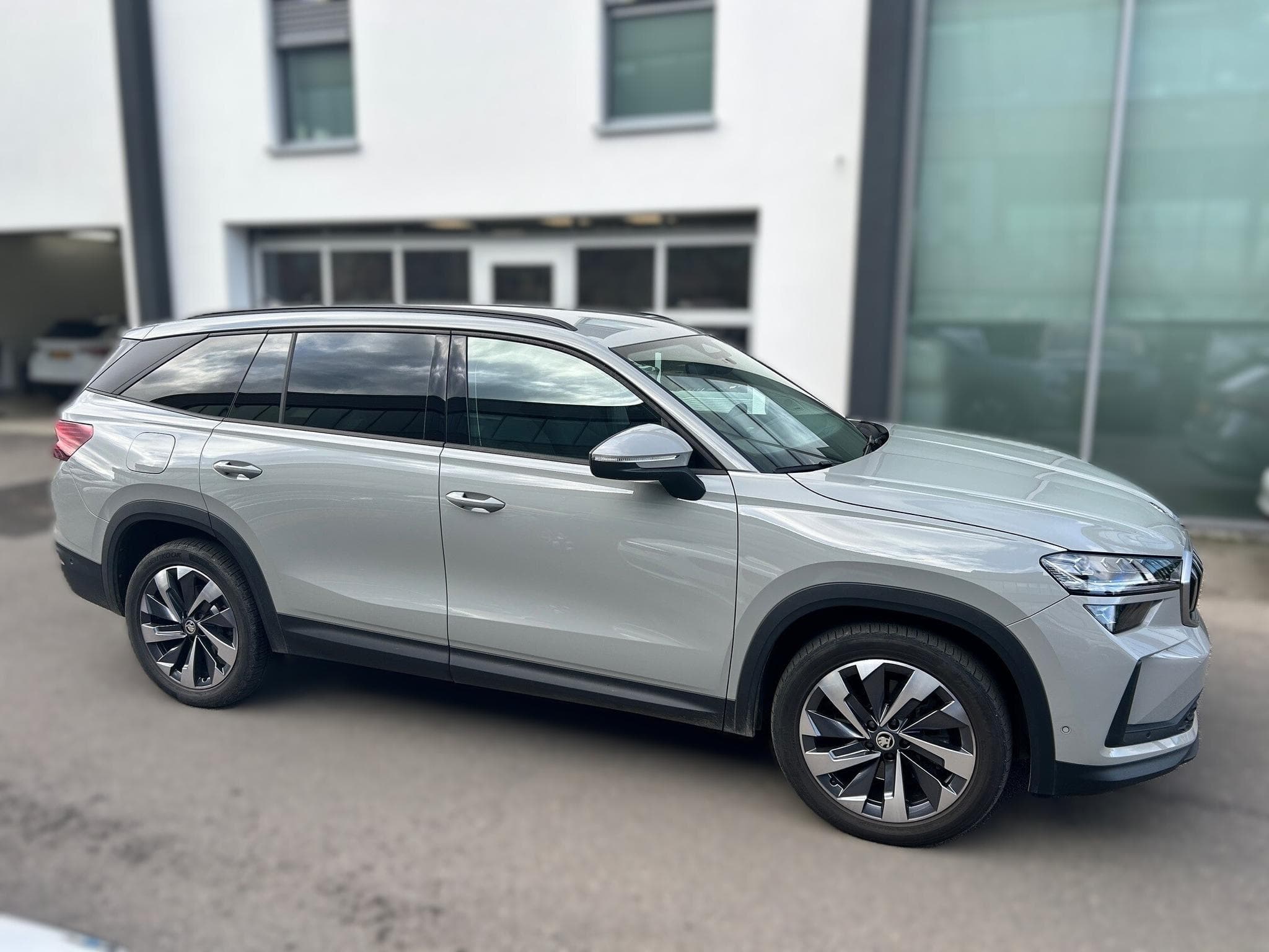 Skoda Kodiaq Selection 2.0 TDI 4x4 DSG7 (2024) - Photo 2