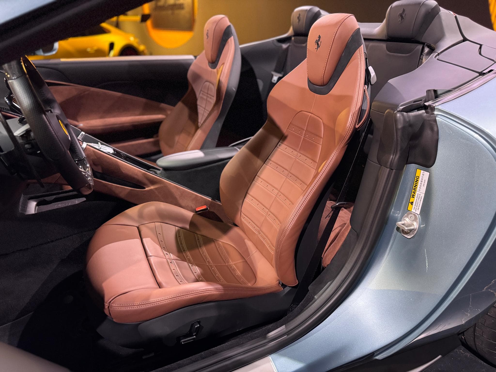 Ferrari Roma Spider (2024) - Photo 4