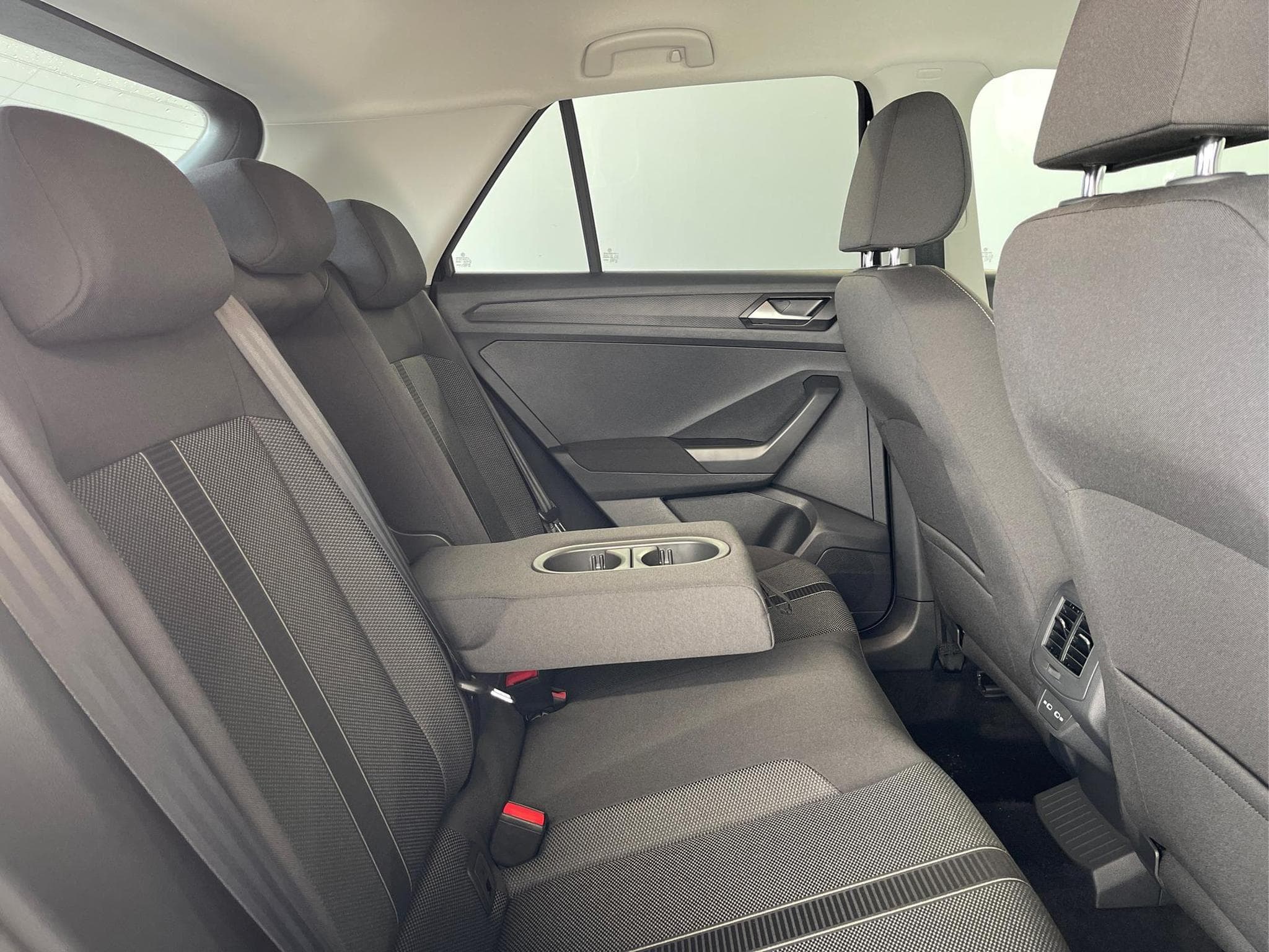 VW T-Roc LIFE (2026) - Foto 16