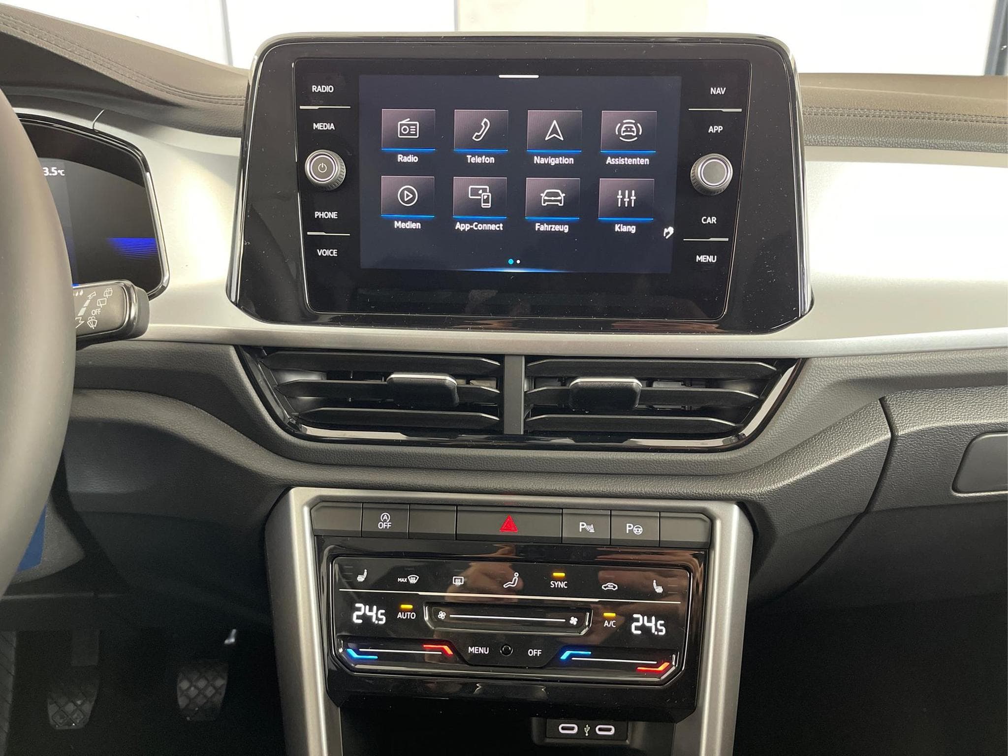 VW T-Roc LIFE (2026) - Foto 7