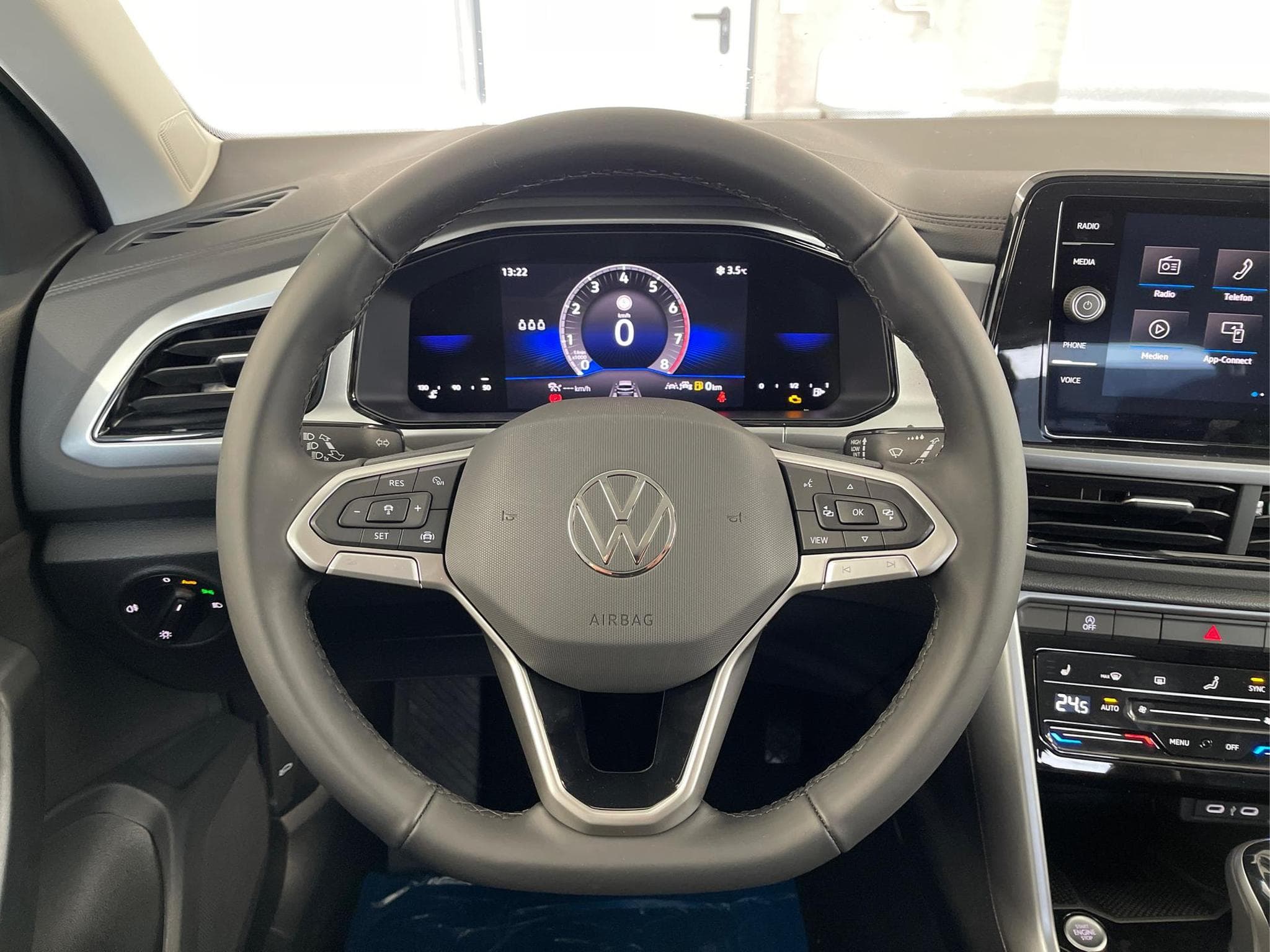 VW T-Roc LIFE (2026) - Foto 8