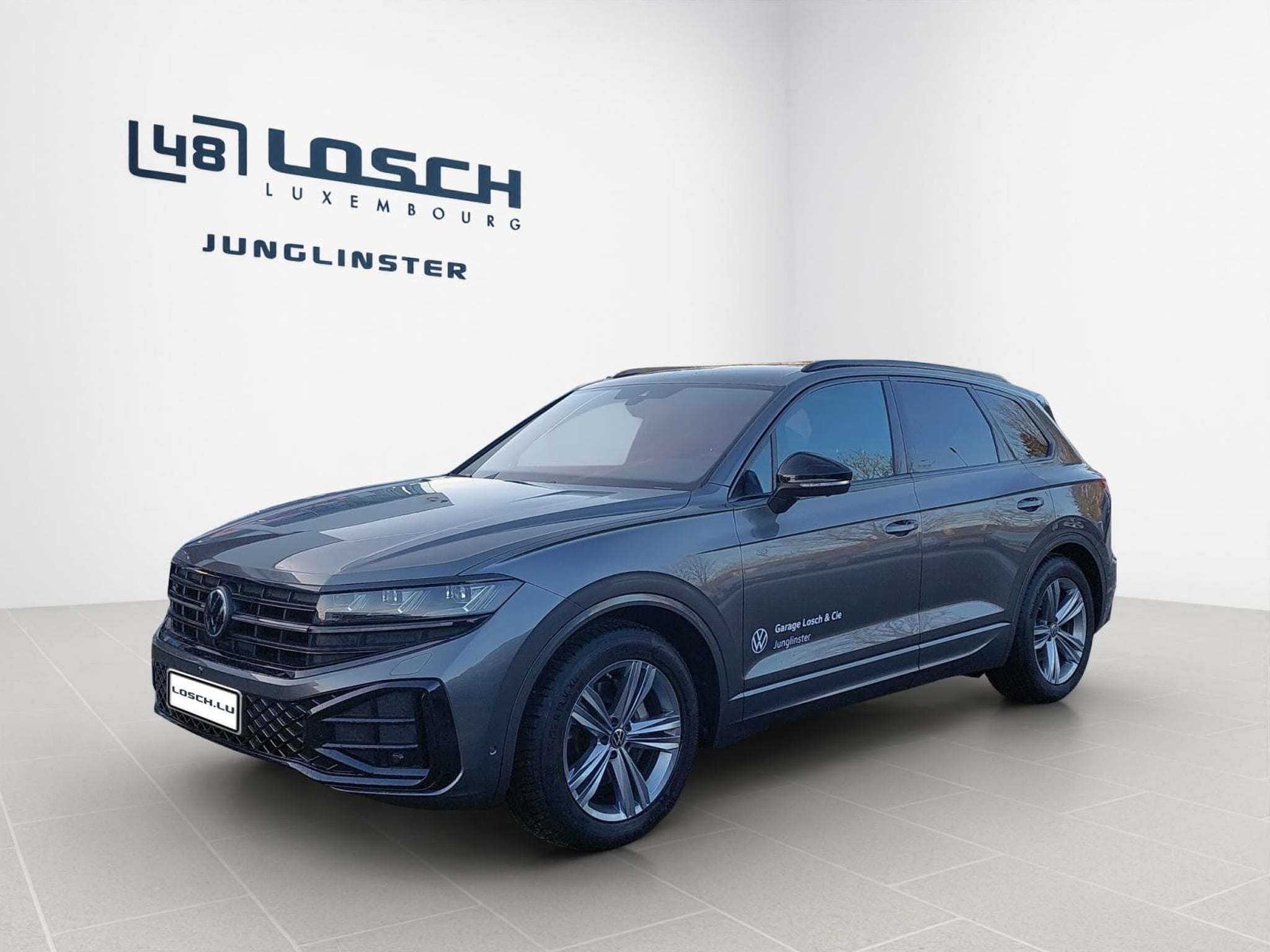 VW Touareg R-Line (2025) - Photo 5