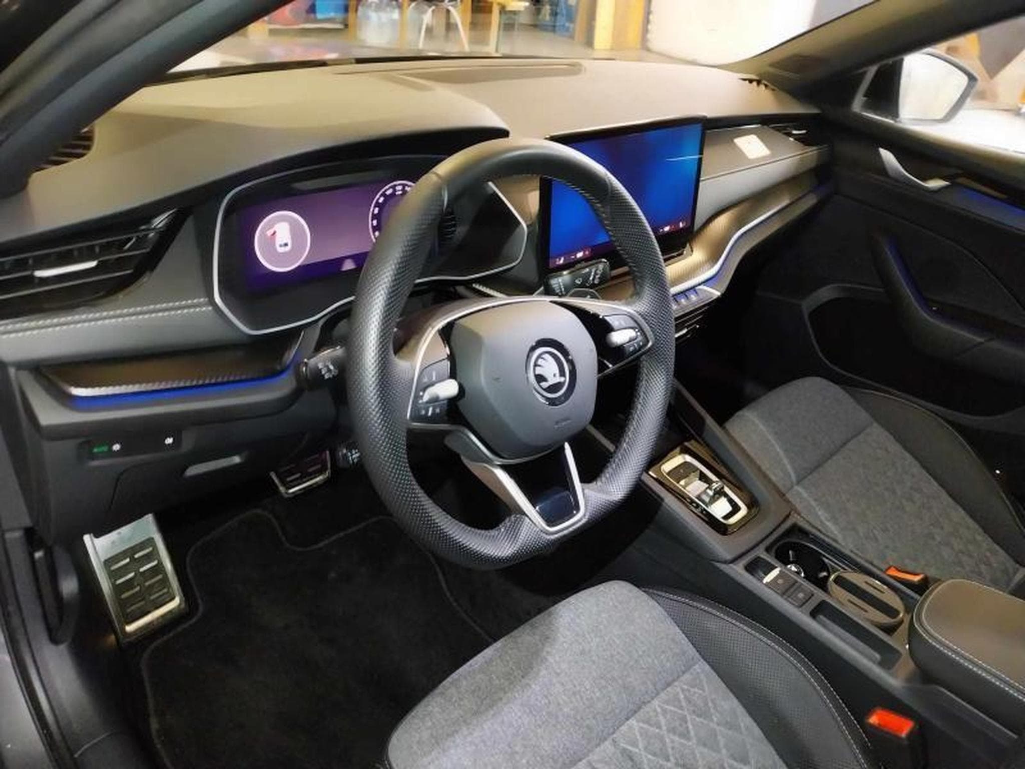 Skoda Octavia Sportline (2024) - Photo 17