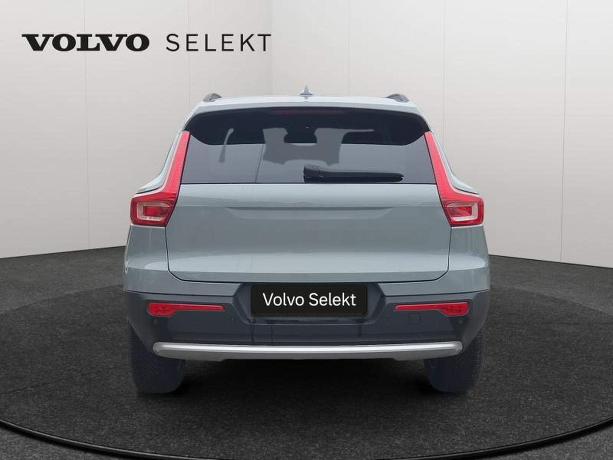Volvo XC40 B3 Core / Essence (2023) - Foto 6