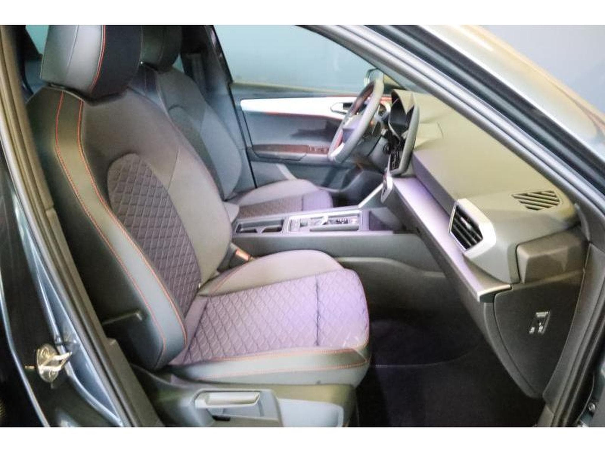 Seat Leon FR (2025) - Photo 4