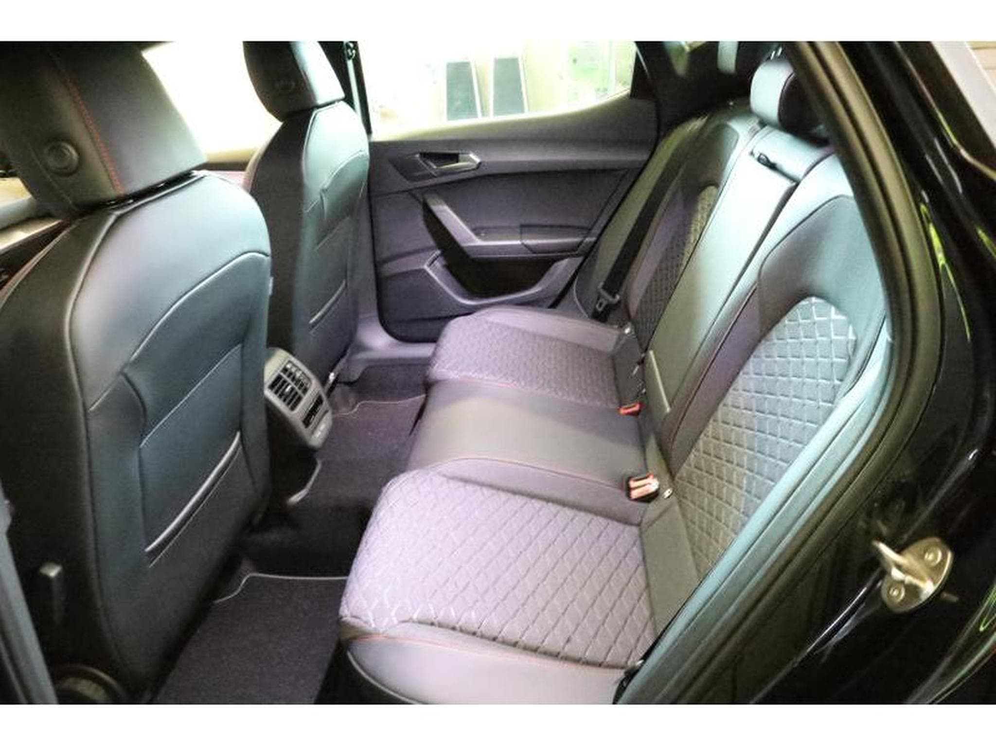 Seat Leon FR (2025) - Photo 11