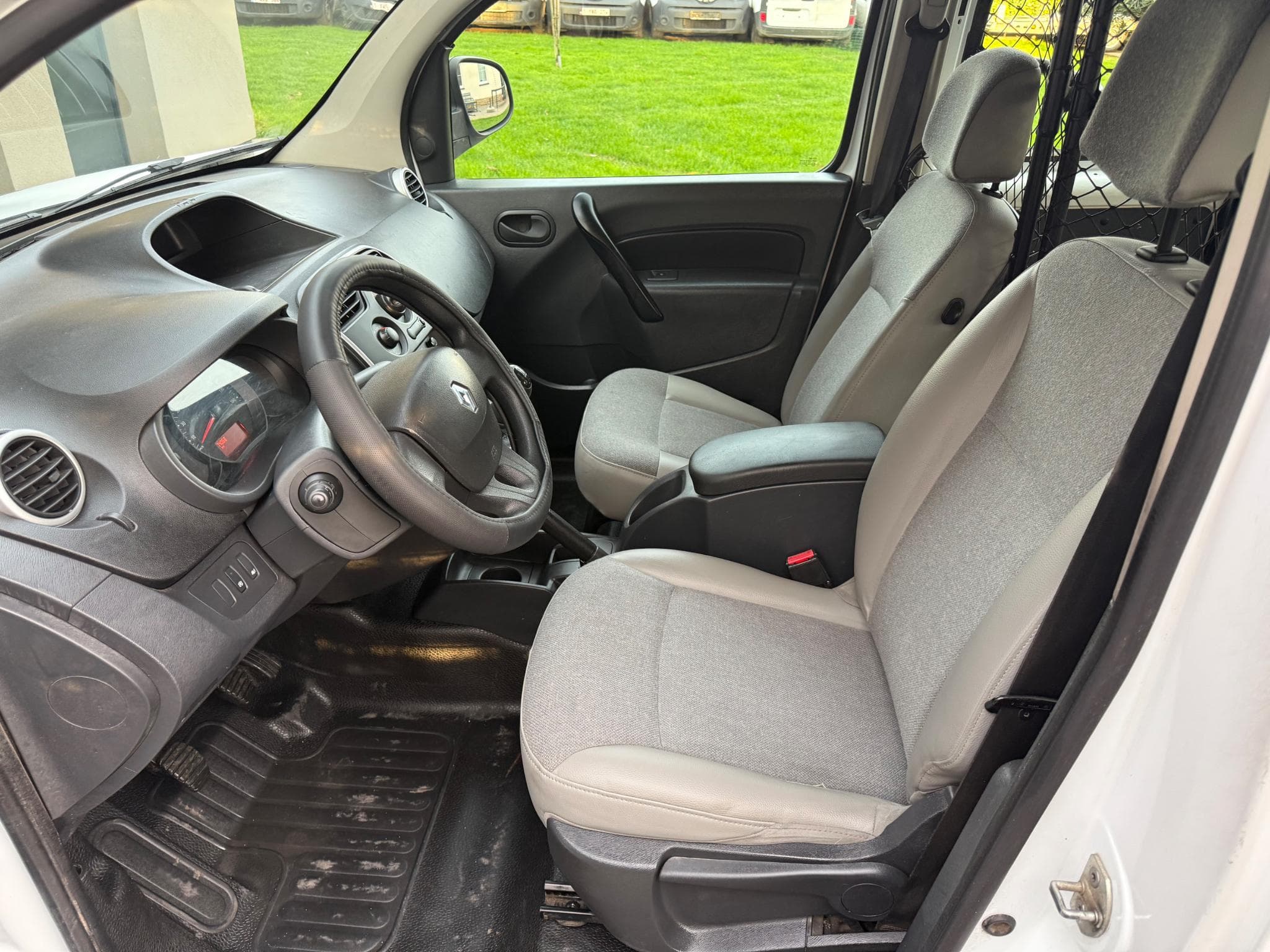 Renault Kangoo 1.5dci 90cv maxi (2019) - Foto 5