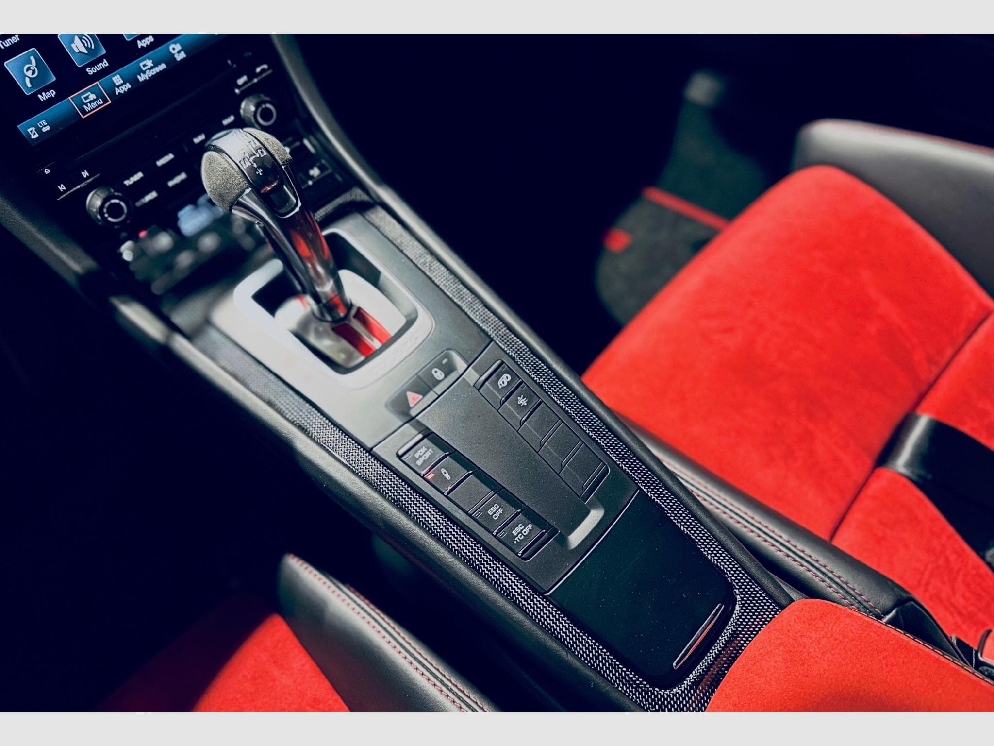 Porsche 991 991 GT2 RS WEISSACH PDK (2018) - Photo 12