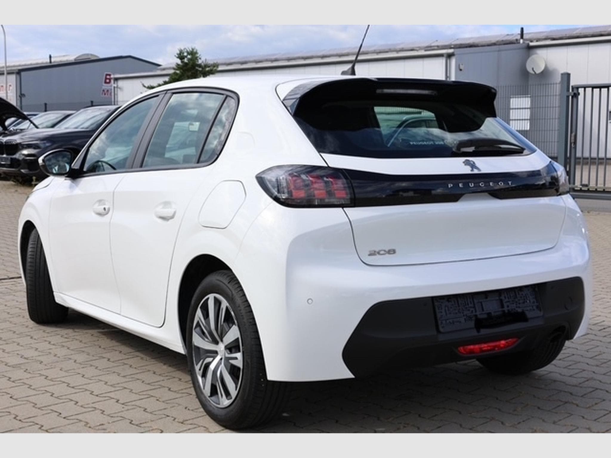 Peugeot 208 1,2 Active Business Automatique 101 HP (2020) - Foto 3