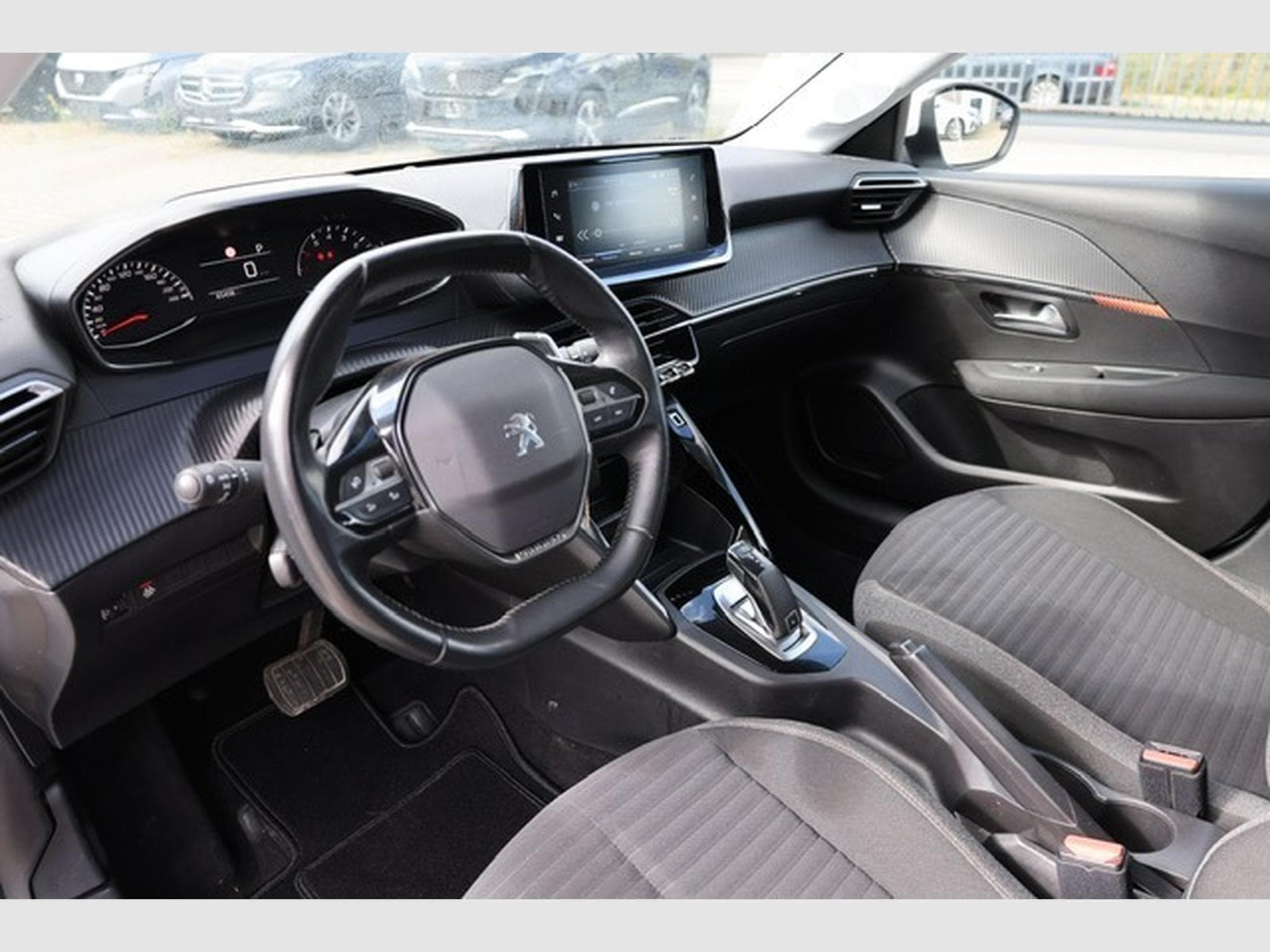 Peugeot 208 1,2 Active Business Automatique 101 HP (2020) - Foto 12