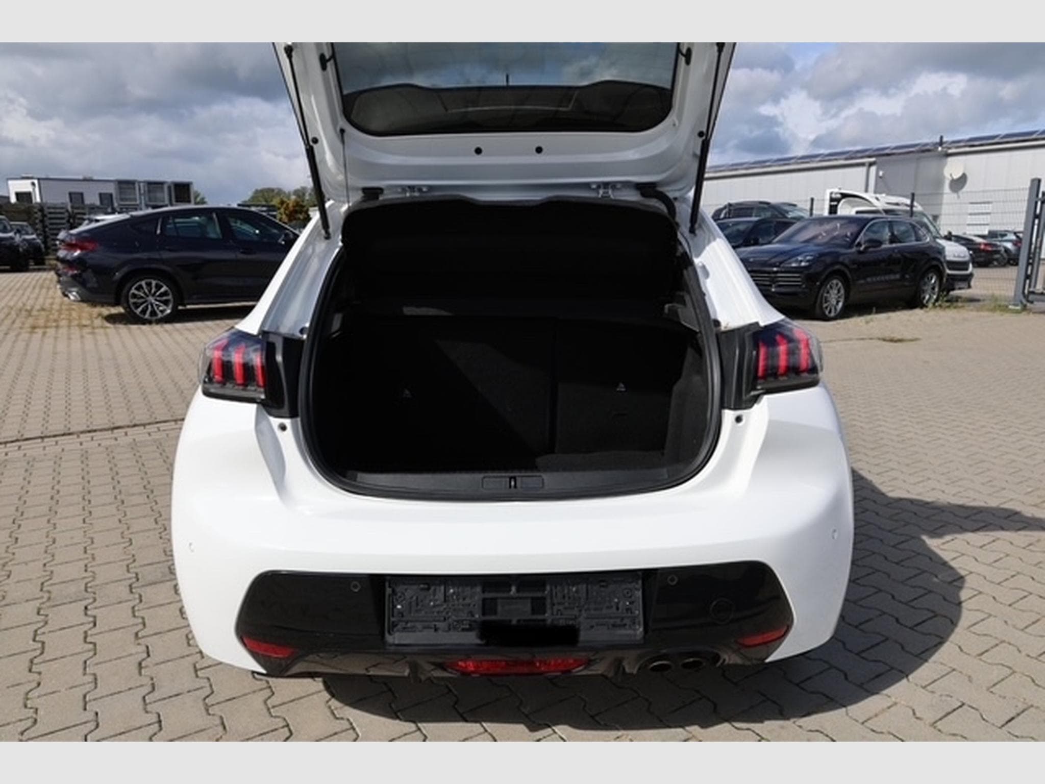 Peugeot 208 1,2 Active Business Automatique 101 HP (2020) - Foto 6