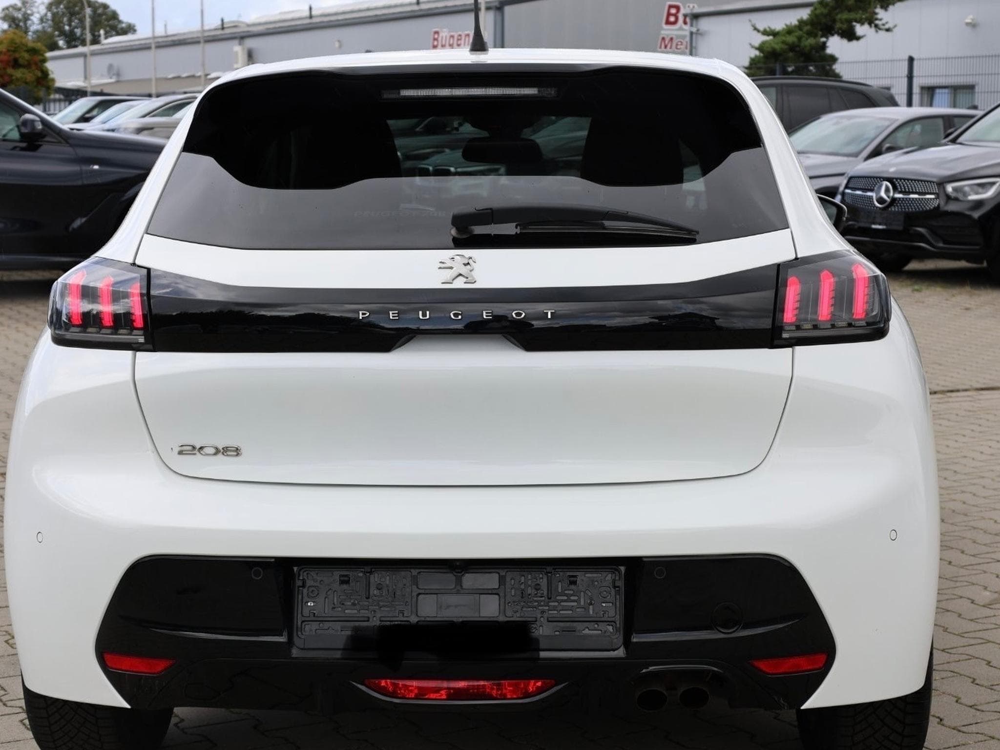 Peugeot 208 1,2 Active Business Automatique 101 HP (2020) - Foto 7