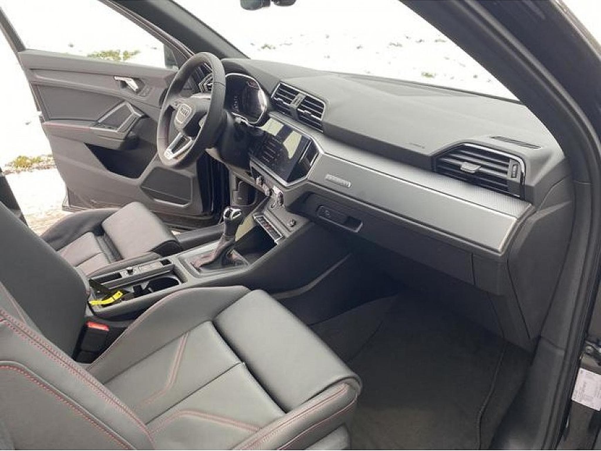Audi Q3 (2024) - Foto 24